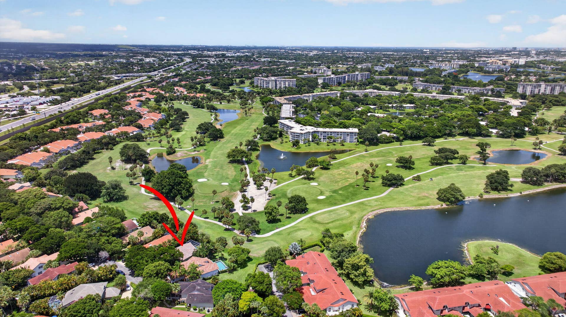 526 Misty Oaks Drive, Pompano Beach, FL 33069 56-web-or-mls-DJI_20251026222627_0107_D