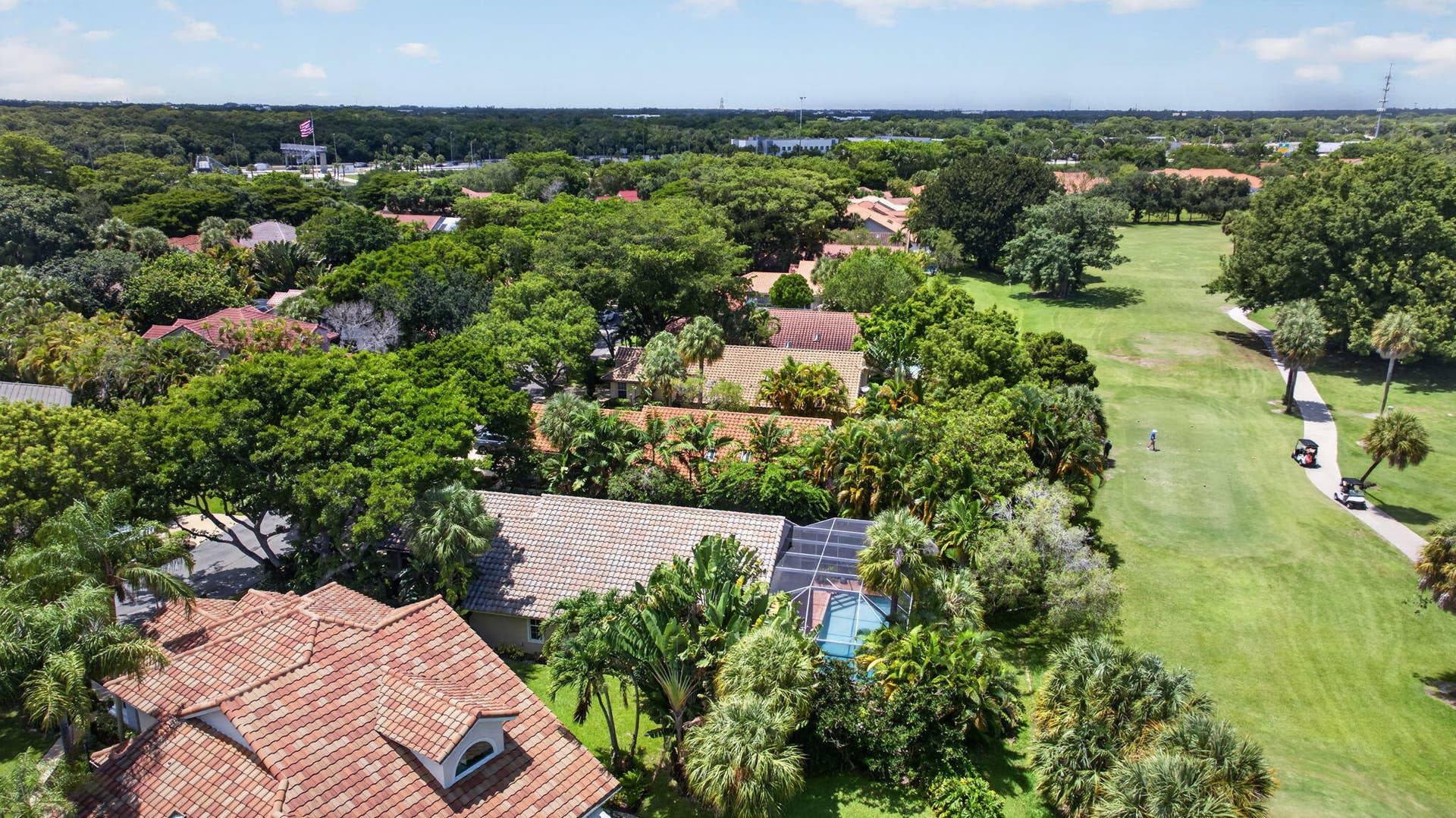 526 Misty Oaks Drive, Pompano Beach, FL 33069 51-web-or-mls-DJI_20251026222438_0081_D