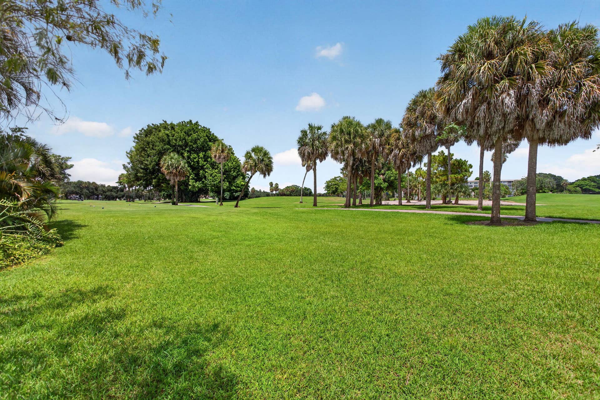 526 Misty Oaks Drive, Pompano Beach, FL 33069 12-web-or-mls-001L5882