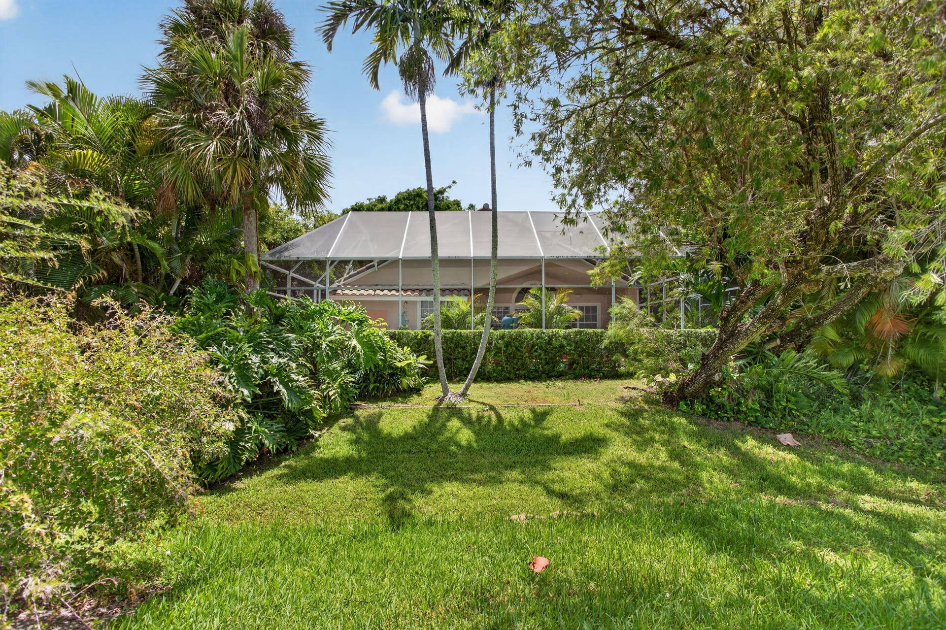 526 Misty Oaks Drive, Pompano Beach, FL 33069 11-web-or-mls-001L5876