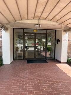 3100 N Palm Aire Drive, #410, Pompano Beach, Pompano Beach, FL 33069 IMG_1310