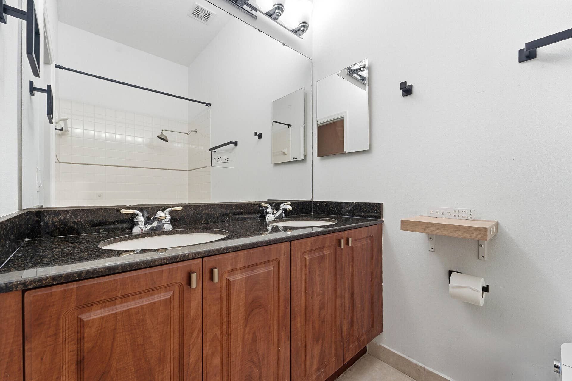 970 Tulip Circle, Weston, FL 33327 14_bathroom