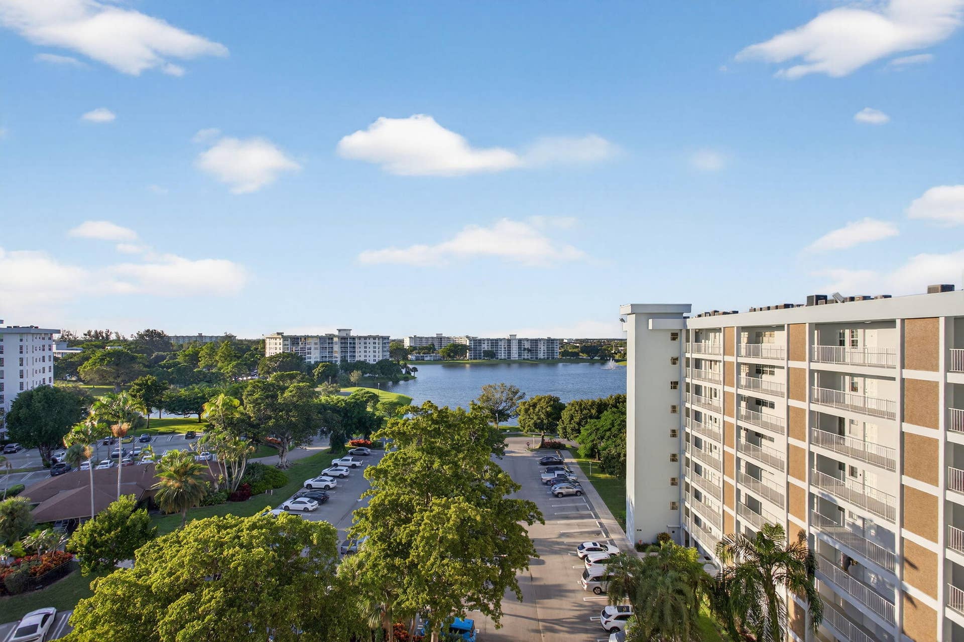 2940 N Course Drive, #903, Pompano Beach, FL 33069 47-web-or-mls-2940-8183