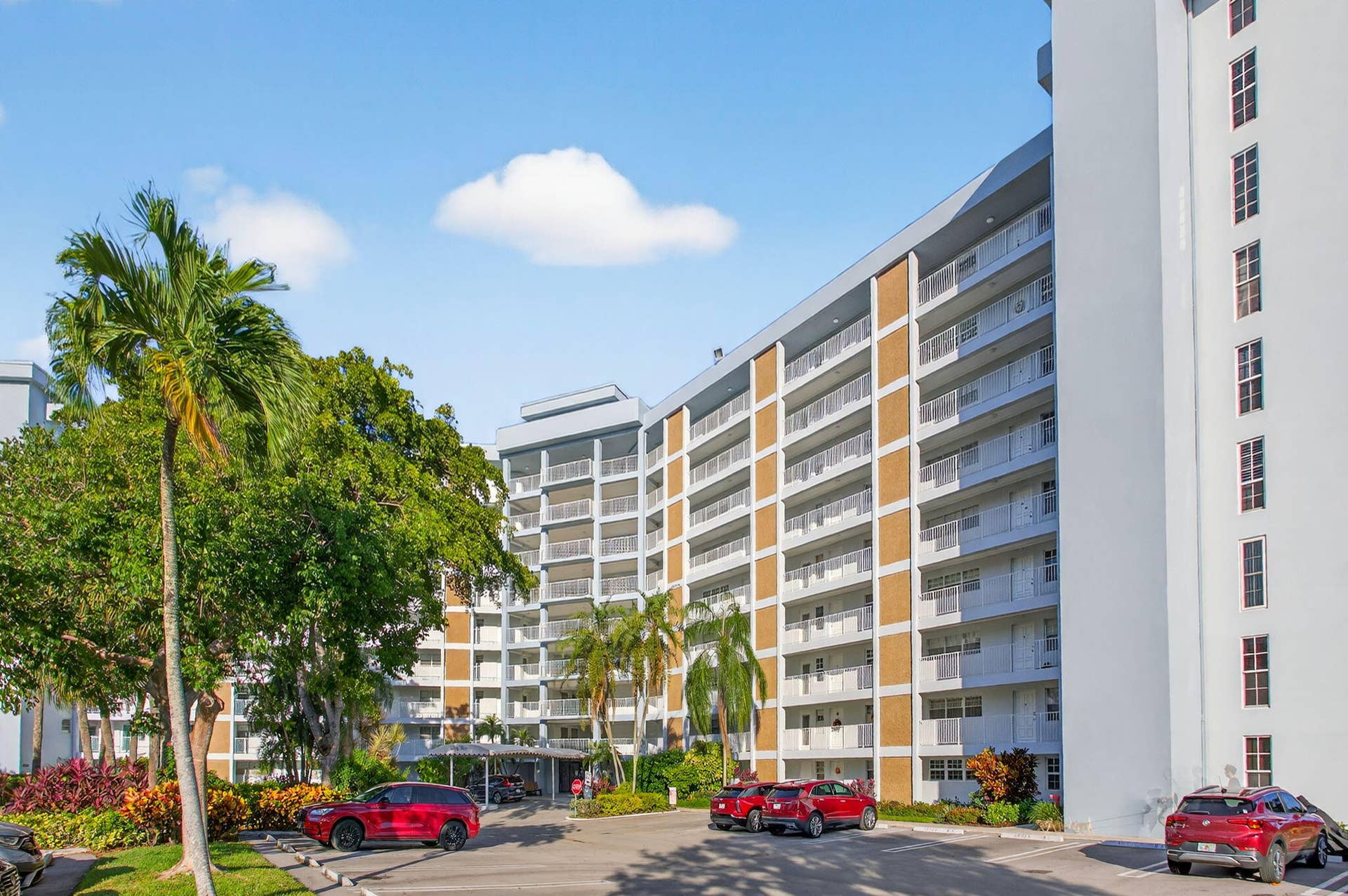 2940 N Course Drive, #903, Pompano Beach, FL 33069 1-web-or-mls-2940-7996