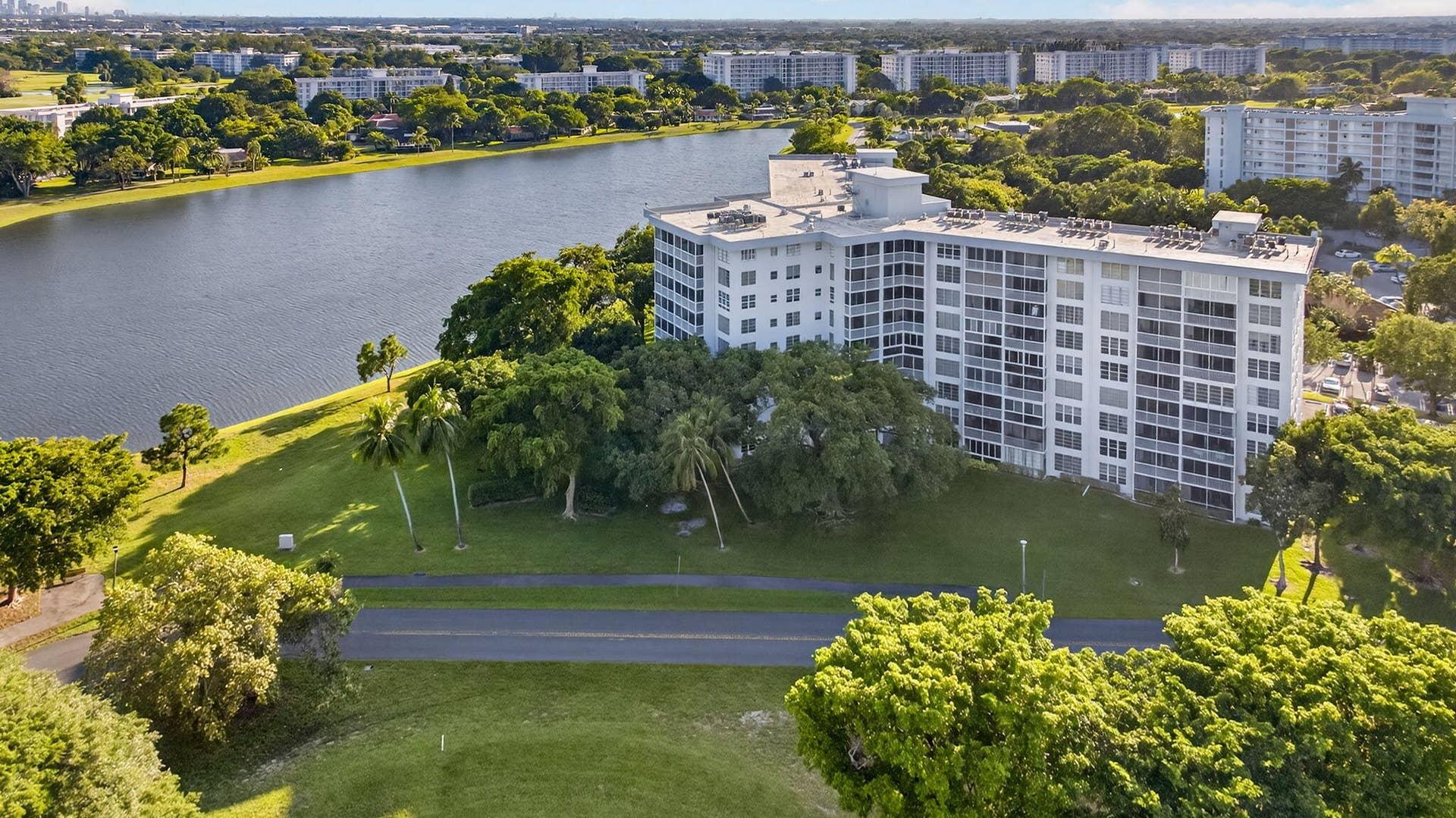 2940 N Course Drive, #903, Pompano Beach, FL 33069 9-web-or-mls-2940--10