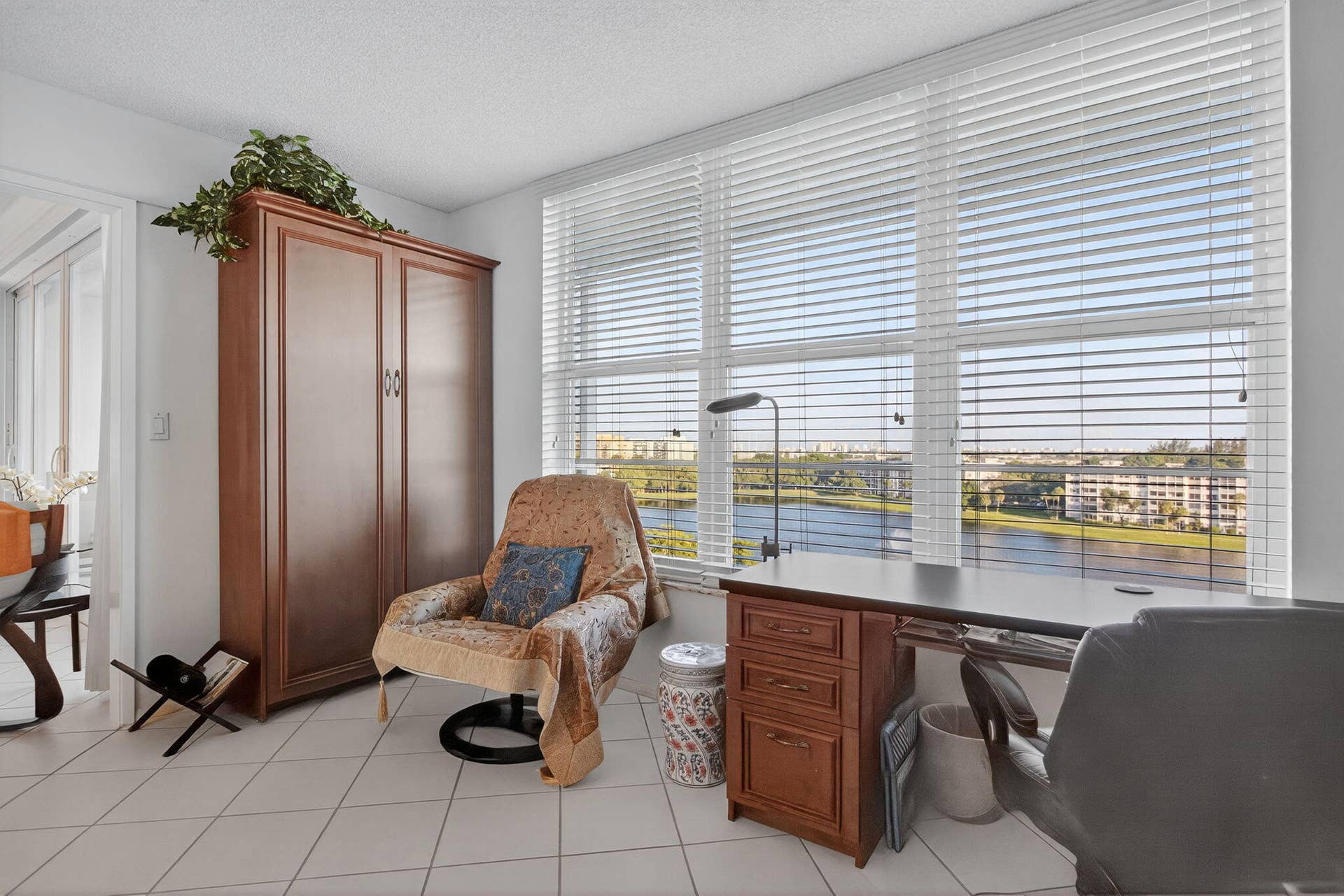 2940 N Course Drive, #903, Pompano Beach, FL 33069 34-web-or-mls-2940-8130