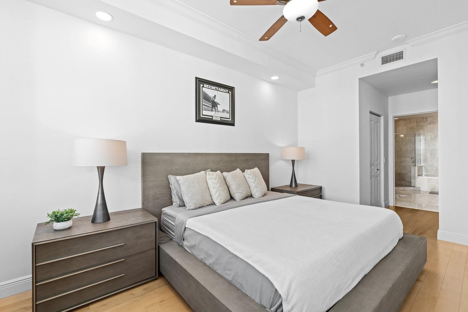 350 SE 2nd Street, #2960, Fort Lauderdale, FL 33301 King Size Bed