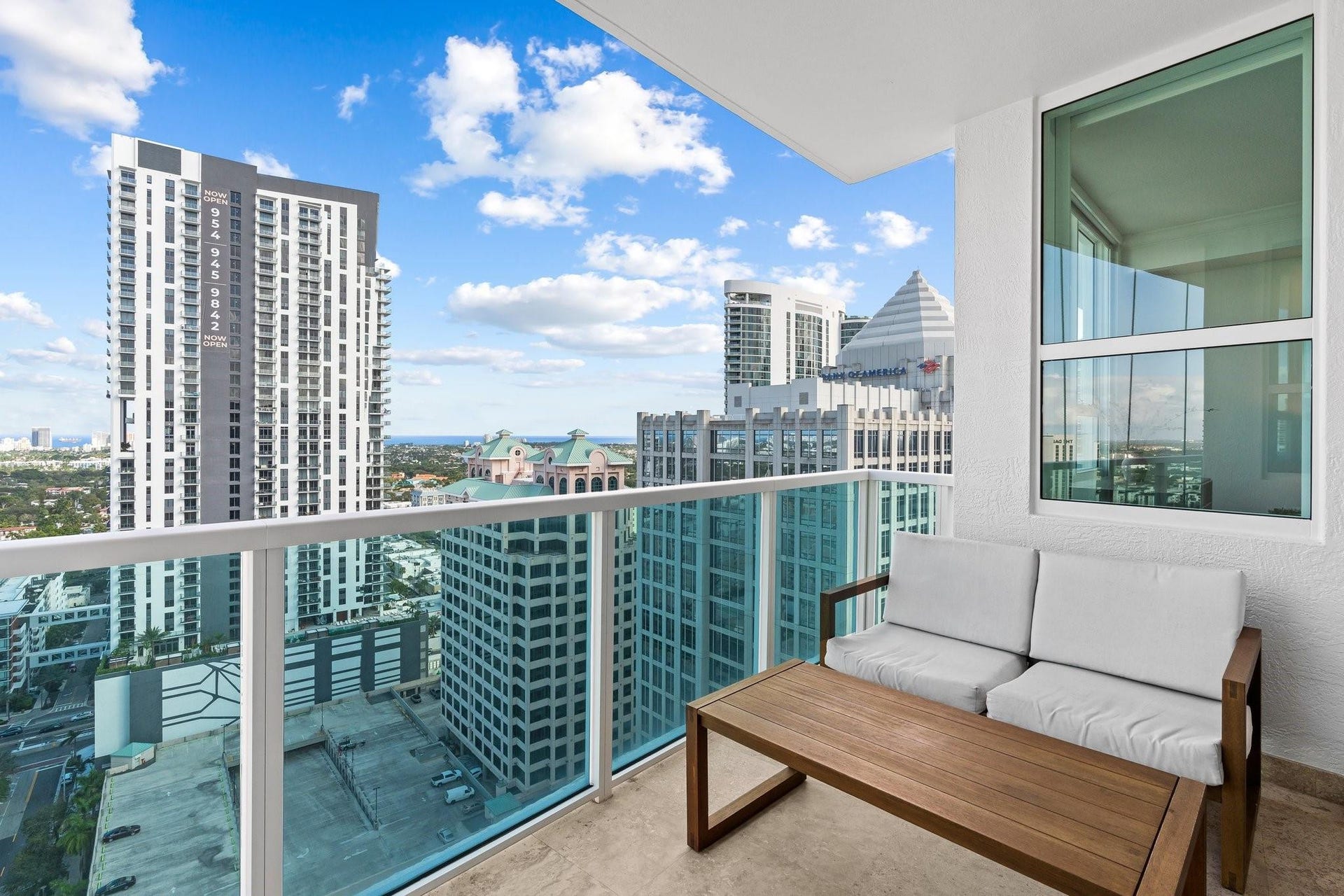 350 SE 2nd Street, #2960, Fort Lauderdale, FL 33301 Balcony