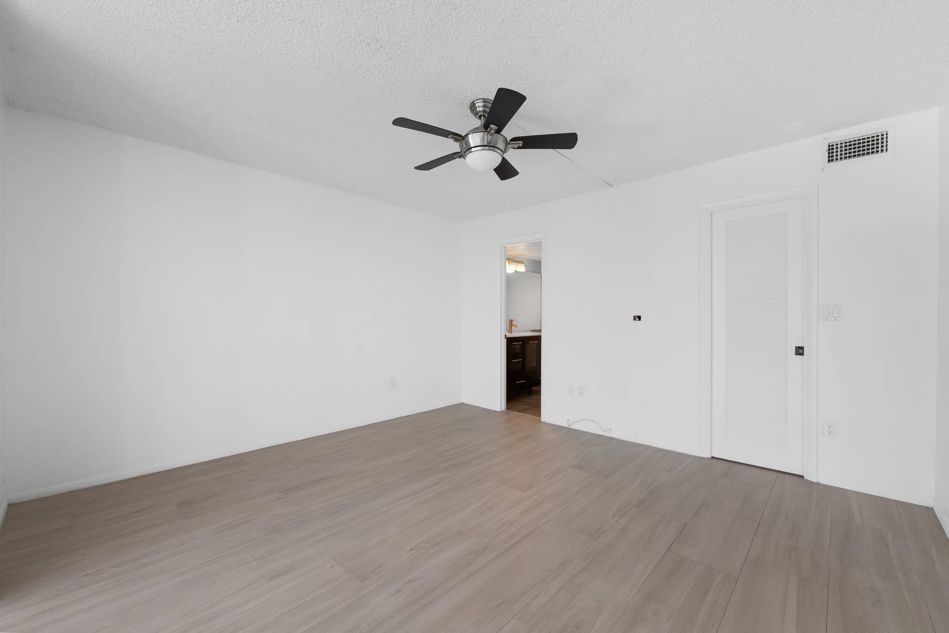 3100 NE 49th Street, #1109, Fort Lauderdale, FL 33308 DSC_0698