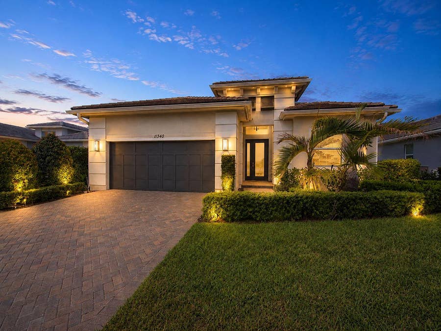 Property photo for 11340 SW Lunata Way, Port St Lucie, FL