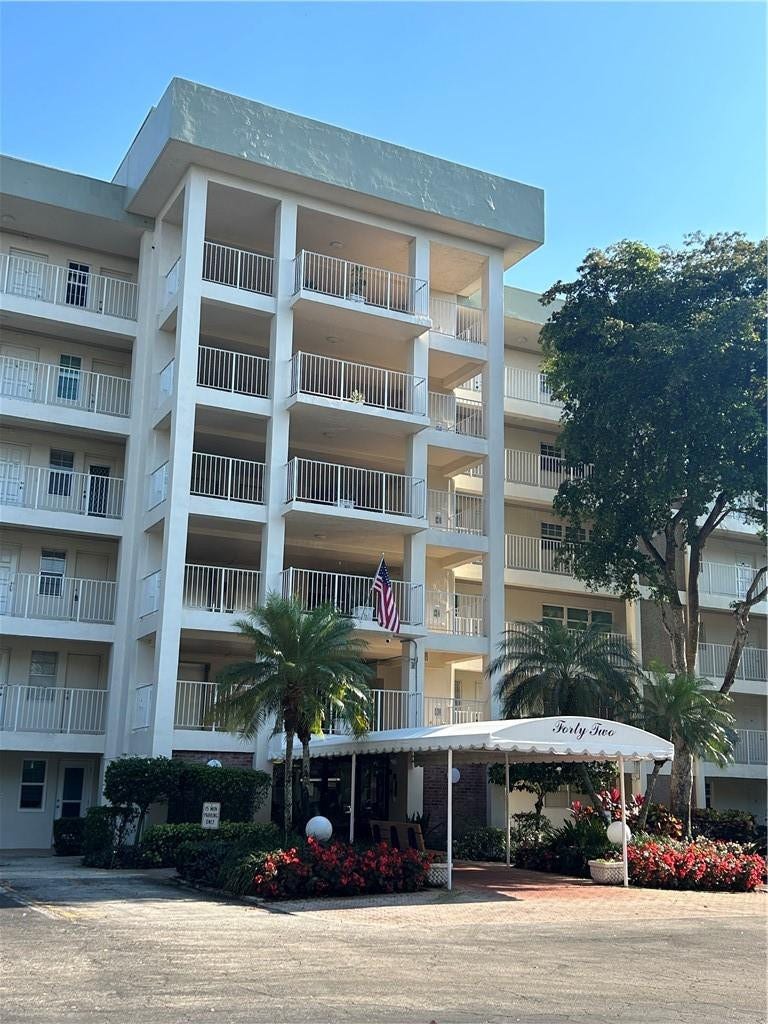 3150 N Course Lane, #207, Pompano Beach, Pompano Beach, FL 33069 Photo 26
