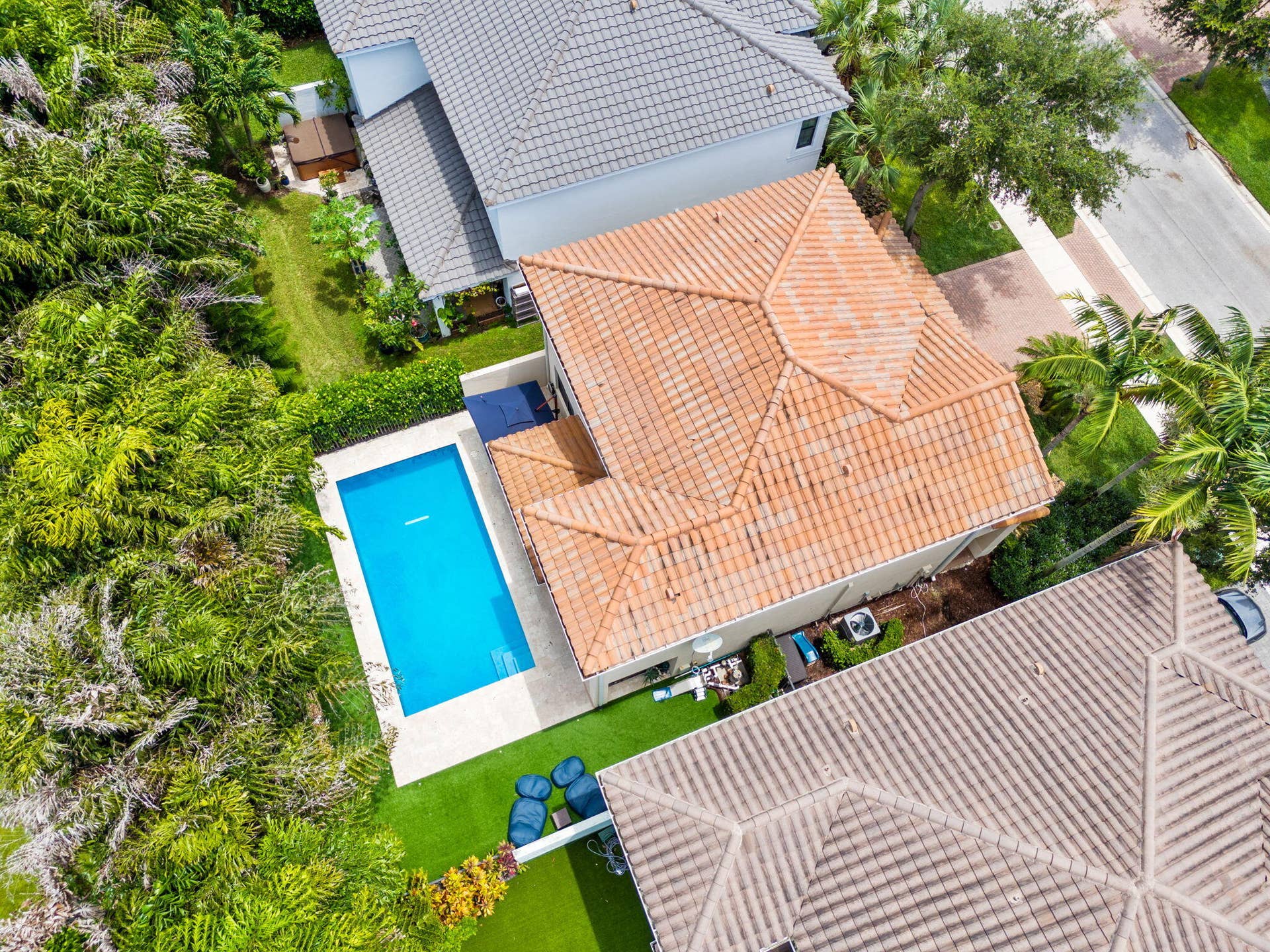 14707 Smokey Citrine Street, Delray Beach, FL 33446 49-web-or-mls-DJI_20260707123755_0008_D