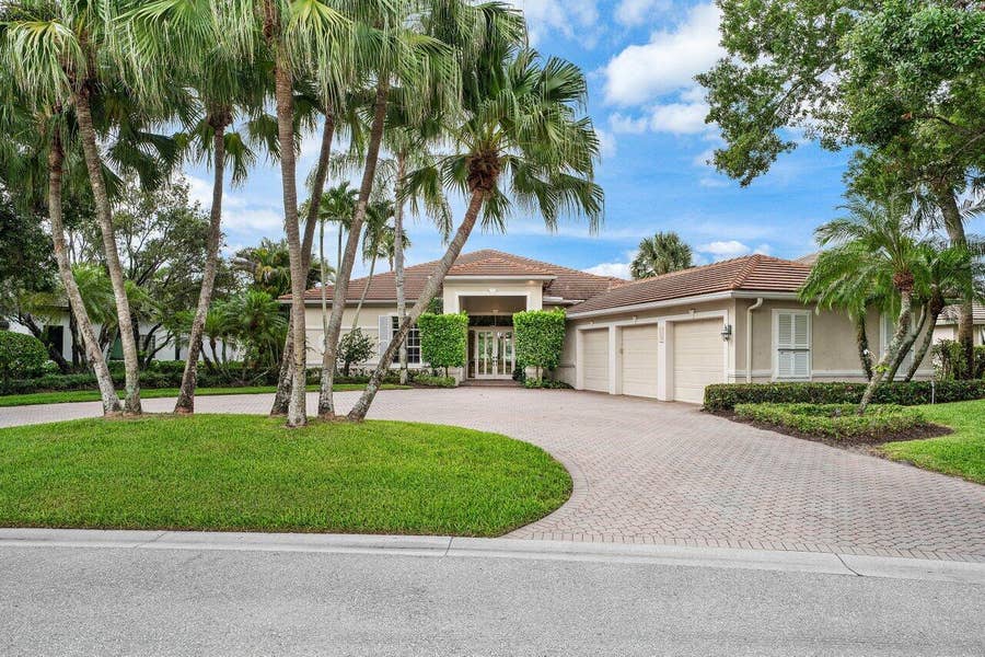 Property photo for 118 W Village Way, Jupiter, FL