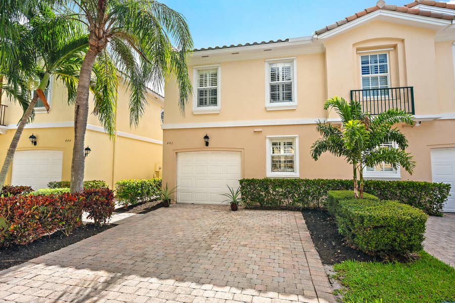 Property photo for 442 Capistrano Drive, Palm Beach Gardens, FL