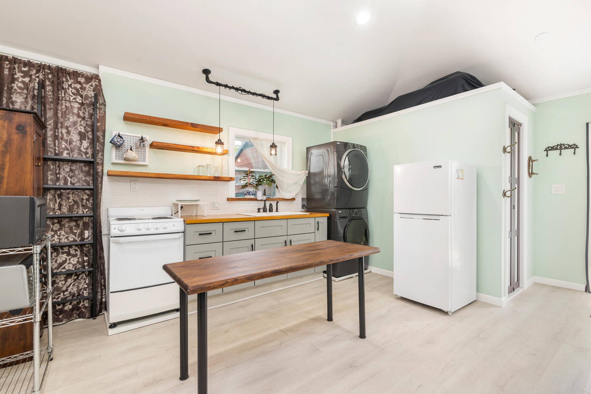 Cottage Kitchen