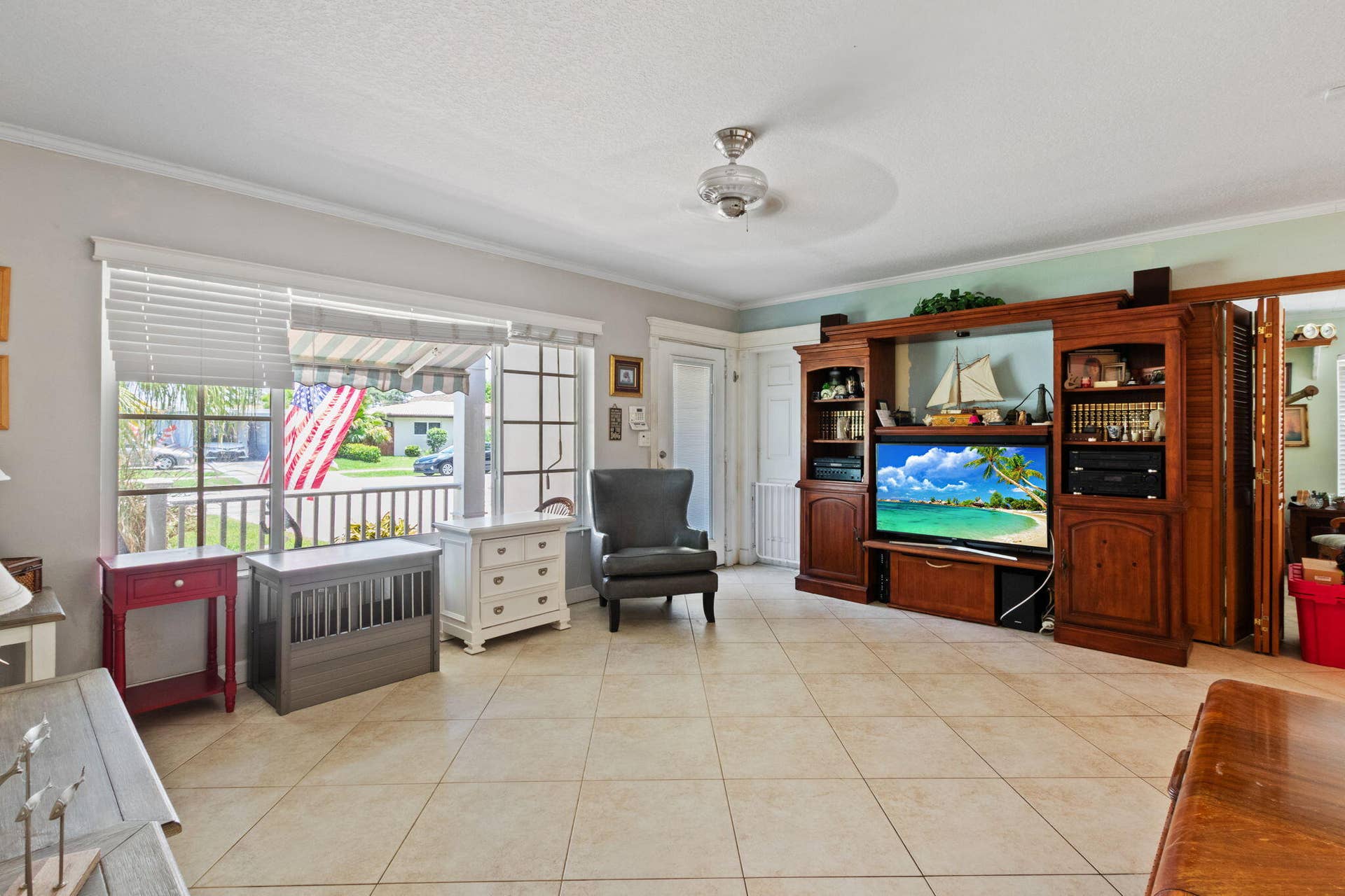 349 SW 14th Court, Pompano Beach, FL 33060 5-web-or-mls-349-sw-14th-ct