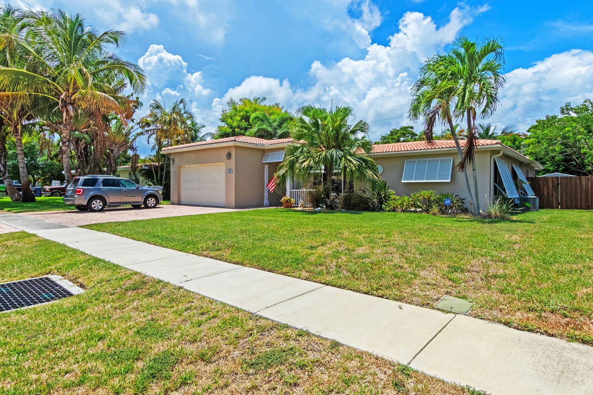 349 SW 14th Court, Pompano Beach, FL 33060 2-web-or-mls-349-sw-14th-ct