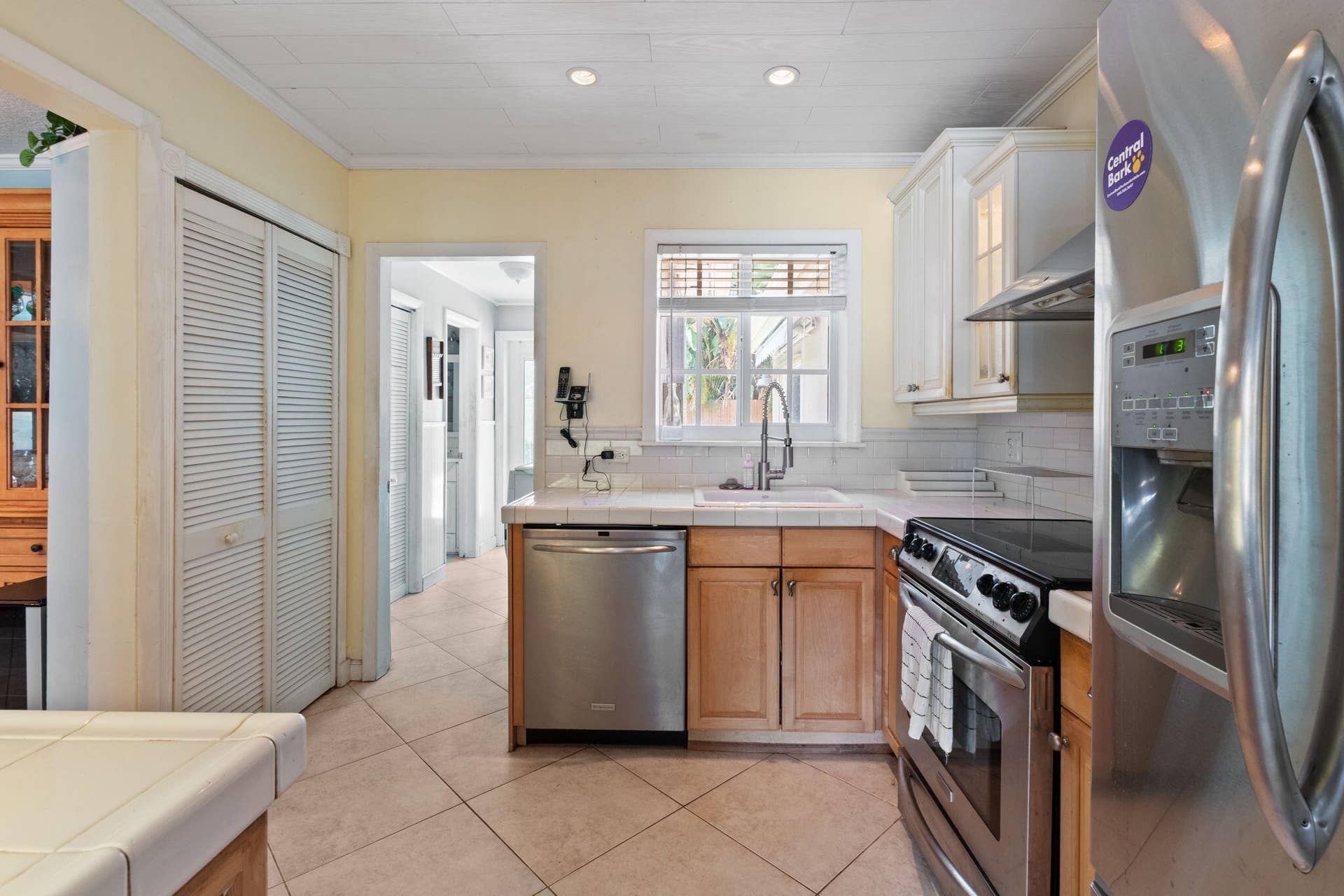349 SW 14th Court, Pompano Beach, FL 33060 11-web-or-mls-349-sw-14th-ct