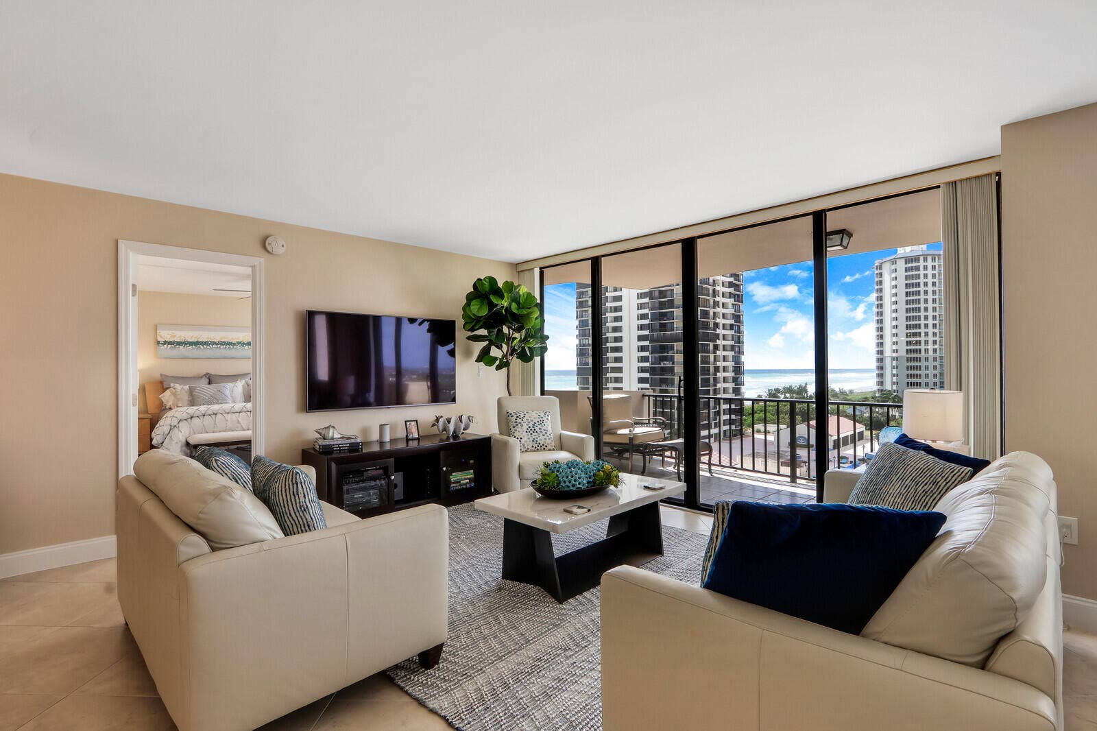 4200 N Ocean Drive, #2-802, Singer Island, FL 33404 04_Image_4_mls