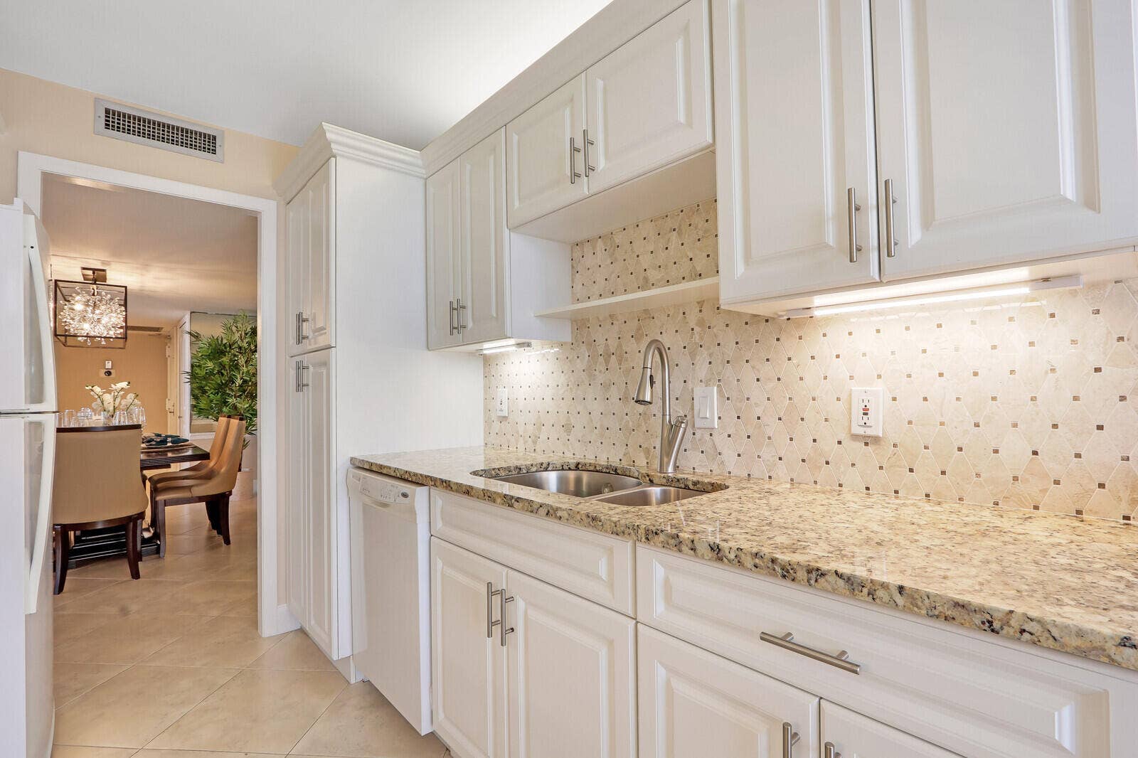 4200 N Ocean Drive, #2-802, Singer Island, FL 33404 12_Image_12_mls