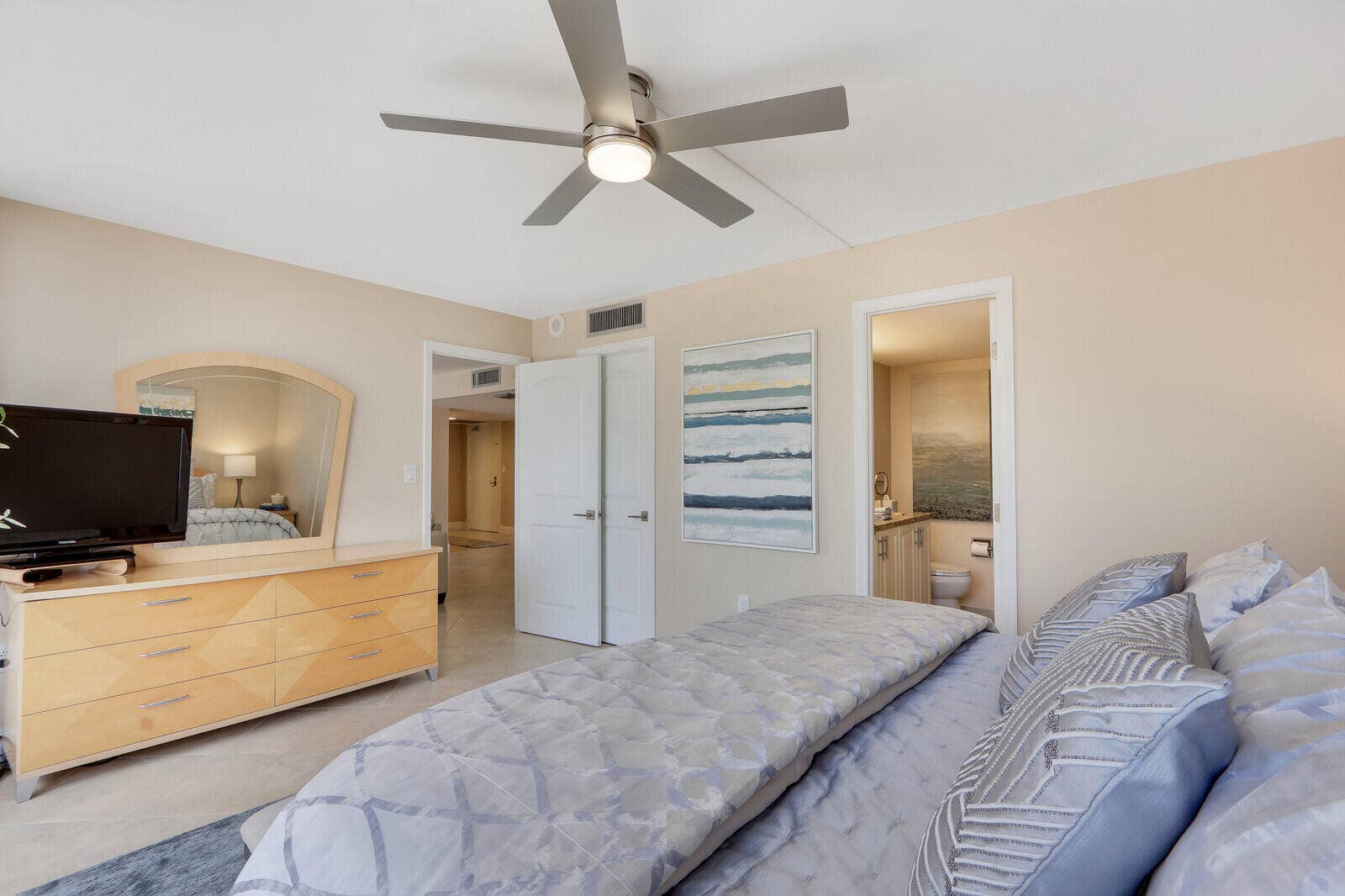 4200 N Ocean Drive, #2-802, Singer Island, FL 33404 21_Image_21_mls