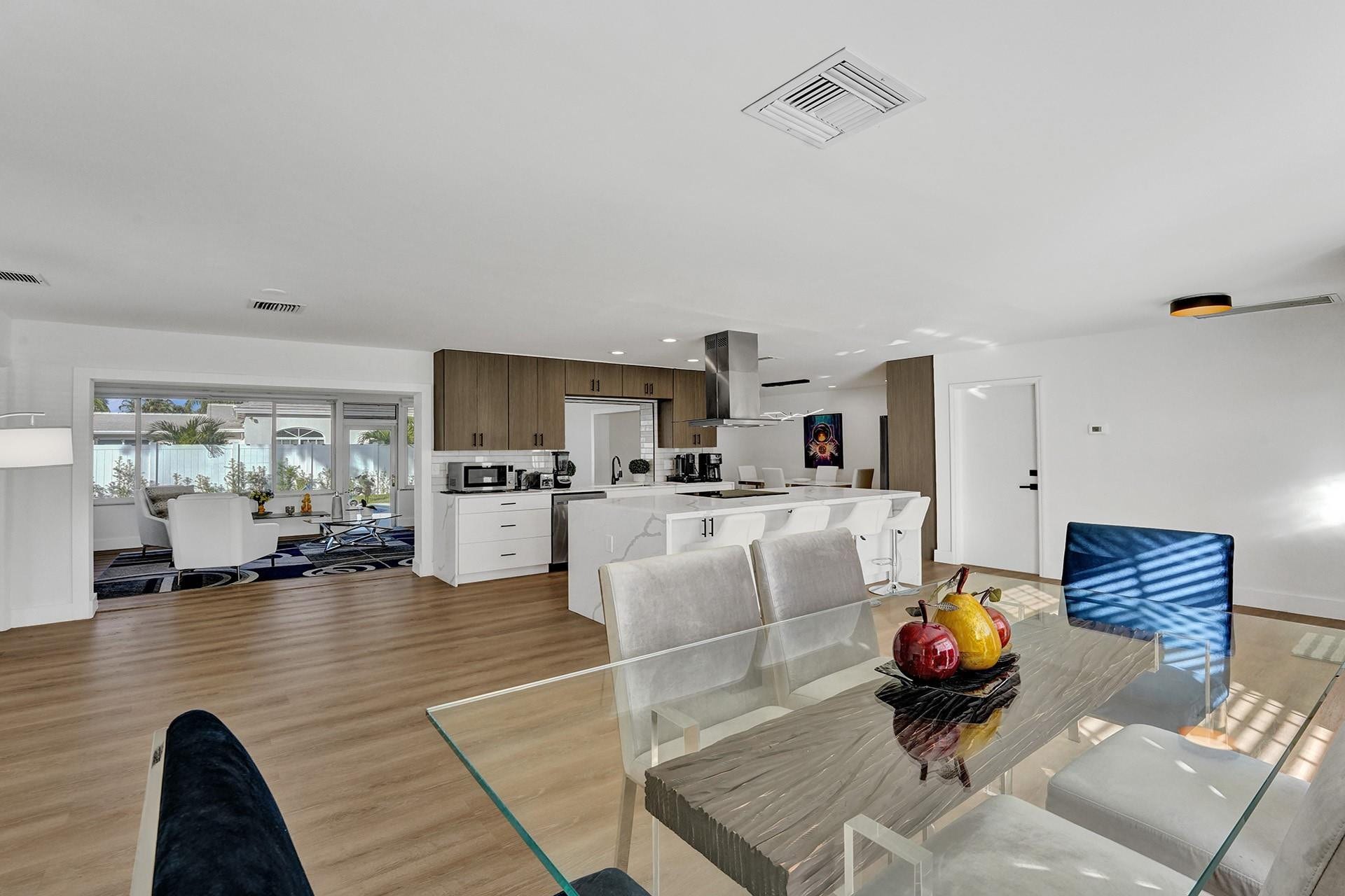 4751 NE 29th Avenue, Fort Lauderdale, FL 33308 Photo 2