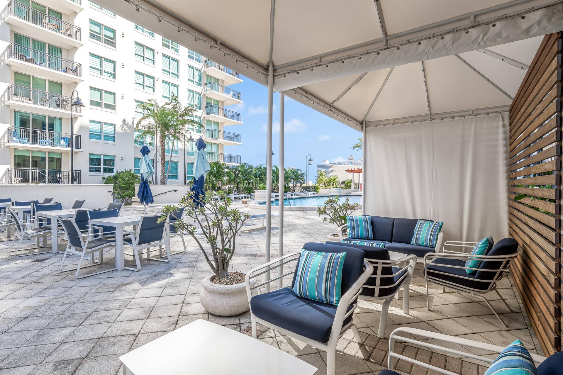 Pool Cabanas & Seating Areas