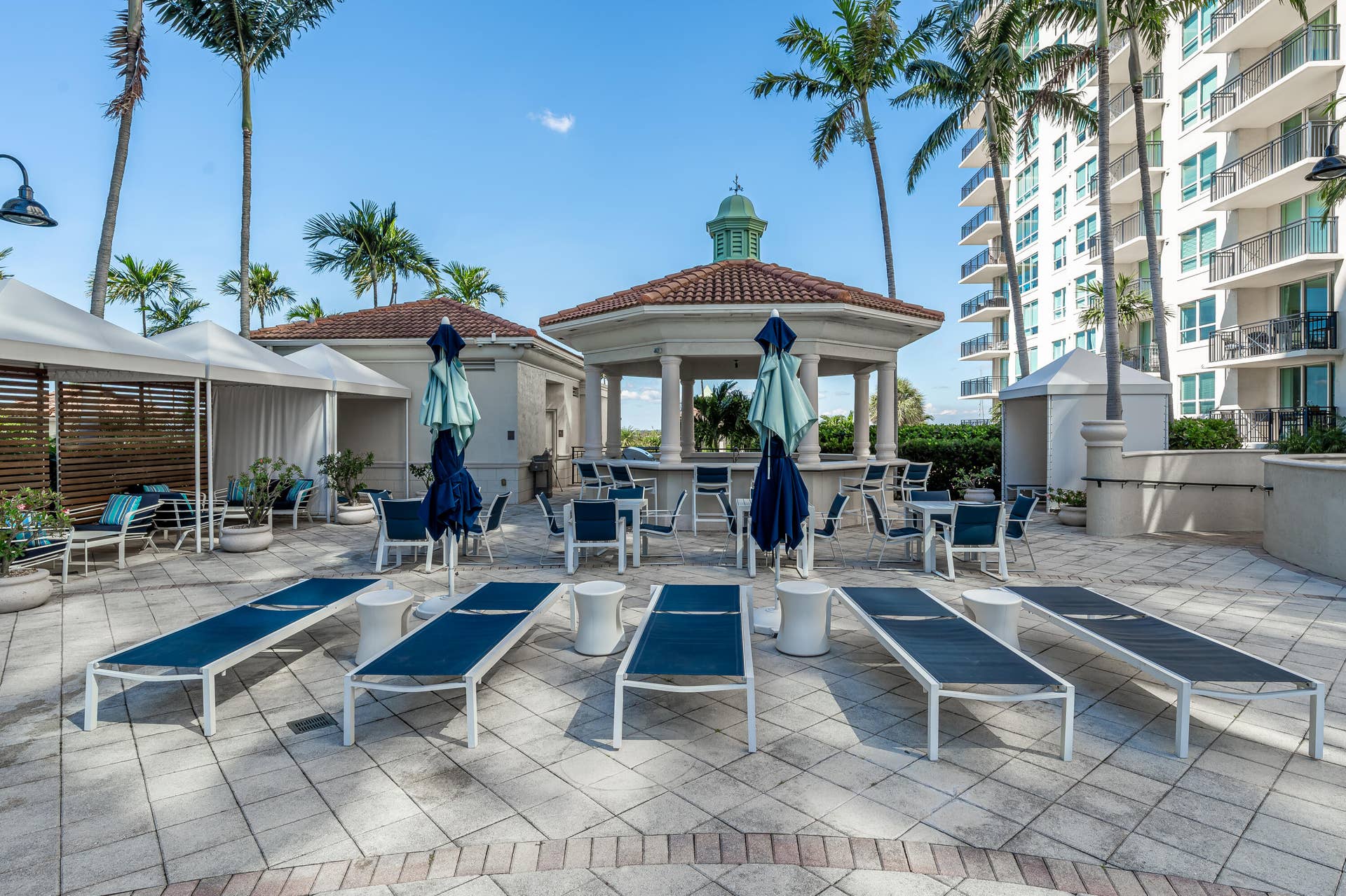 Pool Seating areas