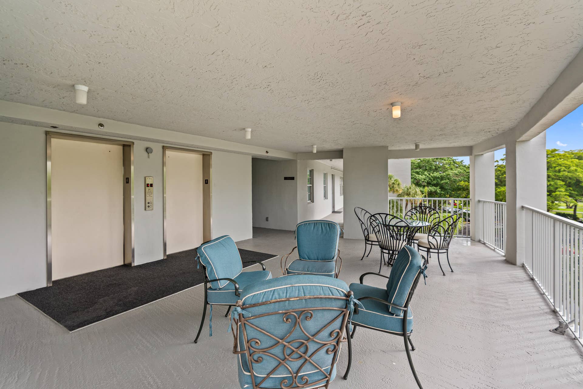 4th floor open air lobby