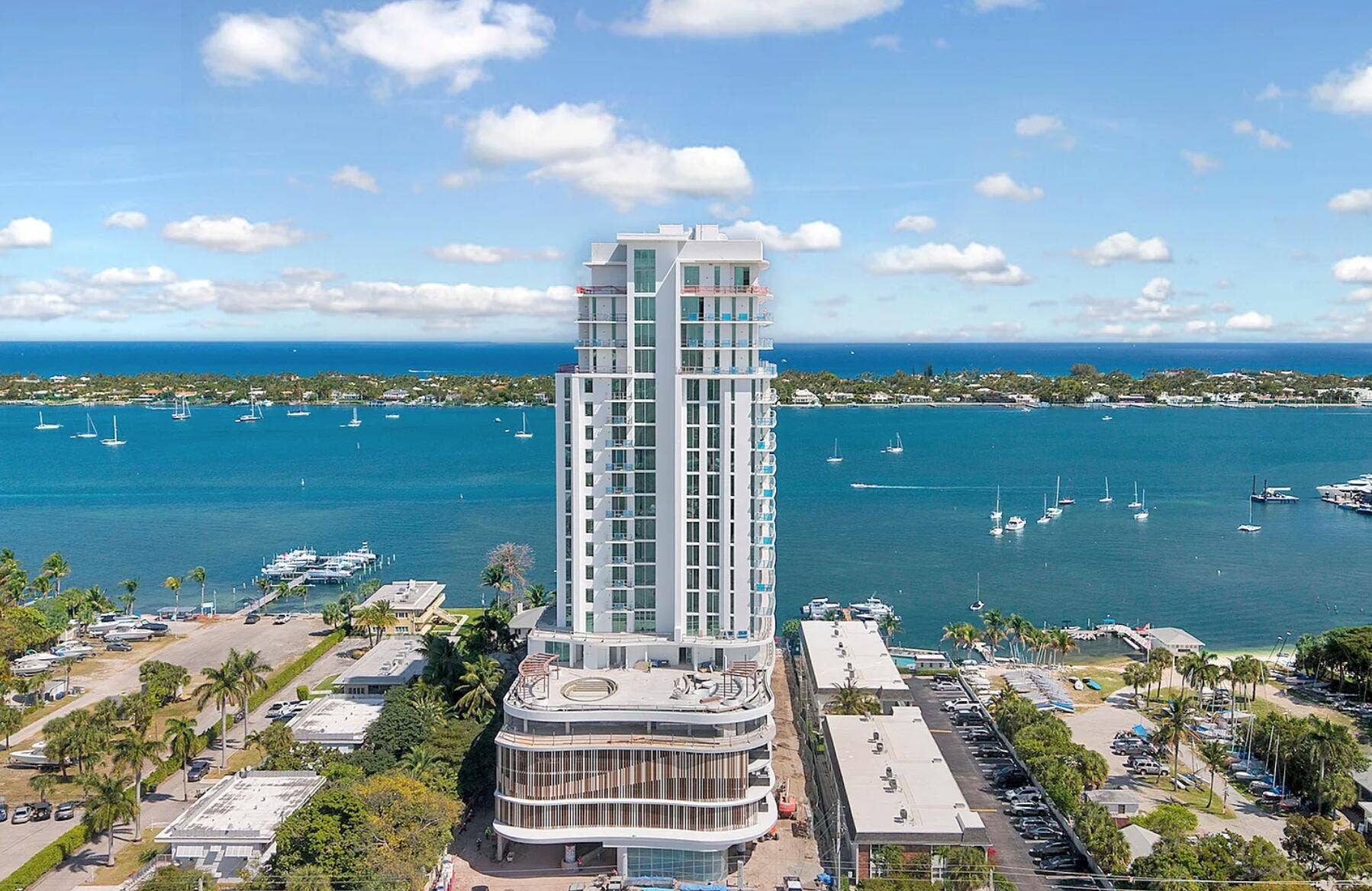 An Oasis on the Intracoastal!