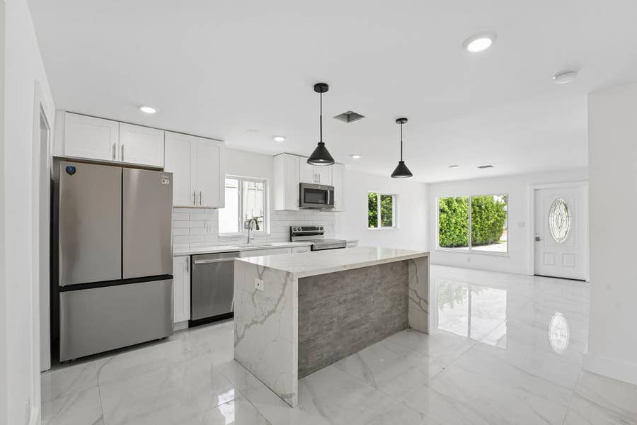 Property photo for 537 NW 2nd Terrace, Deerfield Beach, FL
