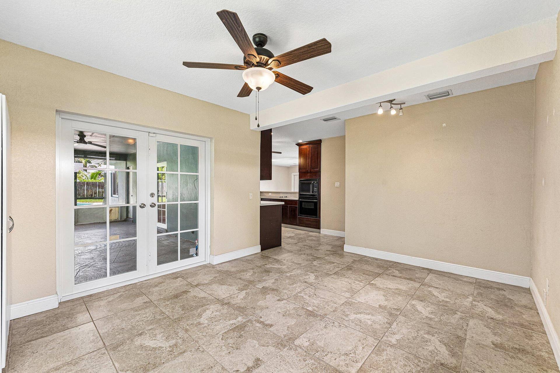 301 SE 3rd Street, Deerfield Beach, FL 33441 016-301Southeast3rdStreet-DeerfieldBeach