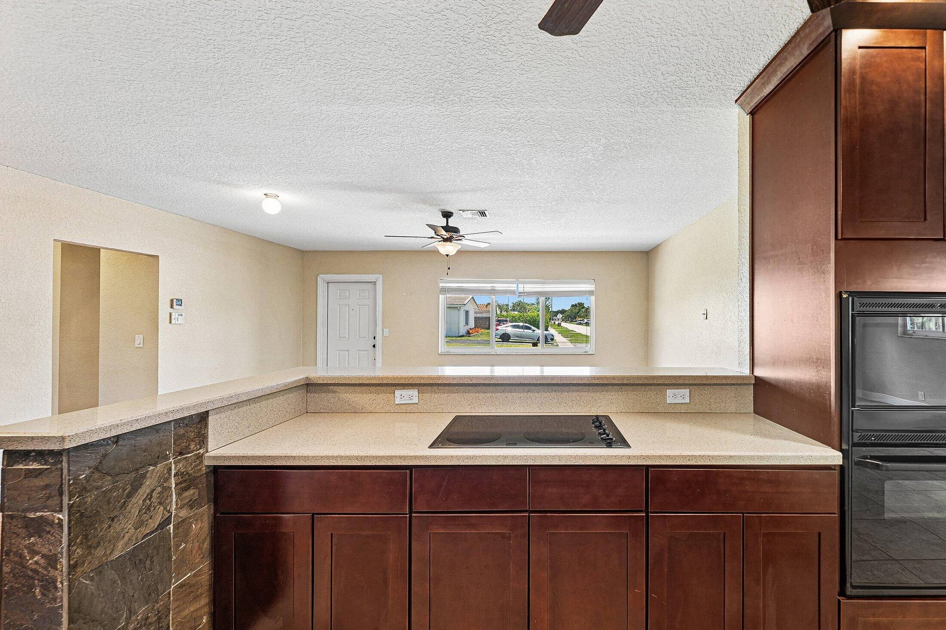 301 SE 3rd Street, Deerfield Beach, FL 33441 013-301Southeast3rdStreet-DeerfieldBeach