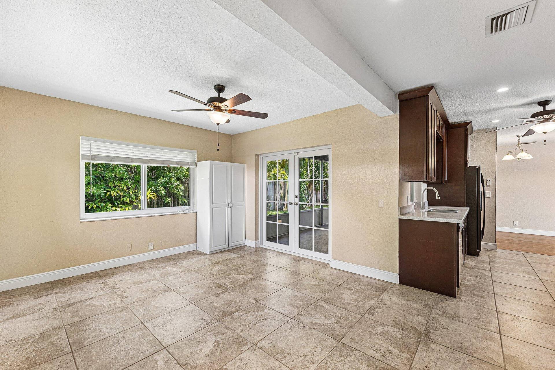 301 SE 3rd Street, Deerfield Beach, FL 33441 017-301Southeast3rdStreet-DeerfieldBeach