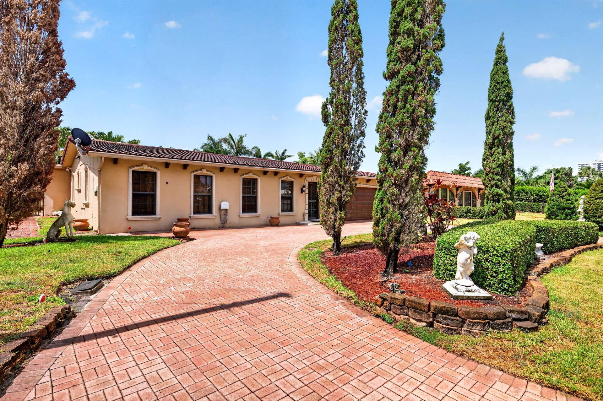 2060 Tropic Isle, Lauderdale-By-The-Sea, Lauderdale By The Sea, FL 33062 1-web-or-mls-699A1454