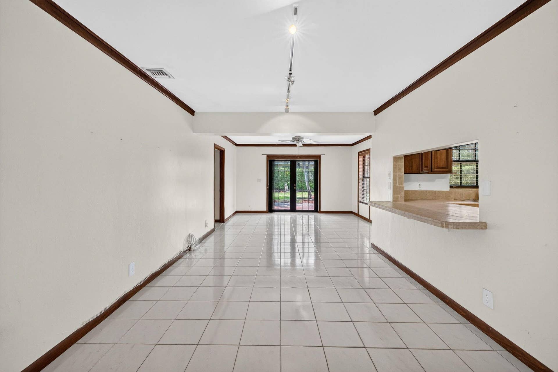 2060 Tropic Isle, Lauderdale-By-The-Sea, Lauderdale By The Sea, FL 33062 10-web-or-mls-699A1598
