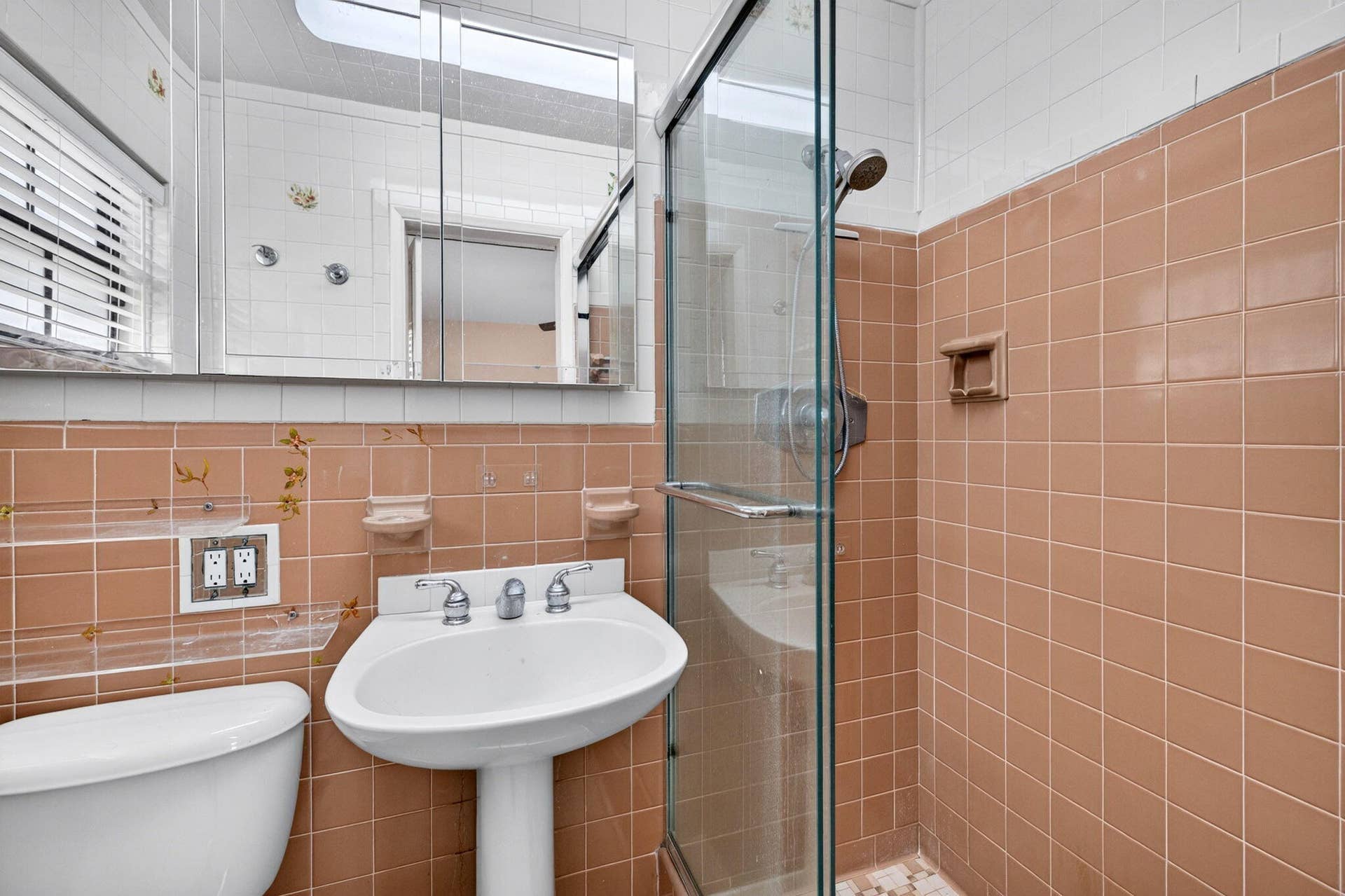 2060 Tropic Isle, Lauderdale-By-The-Sea, Lauderdale By The Sea, FL 33062 34-web-or-mls-699A1779