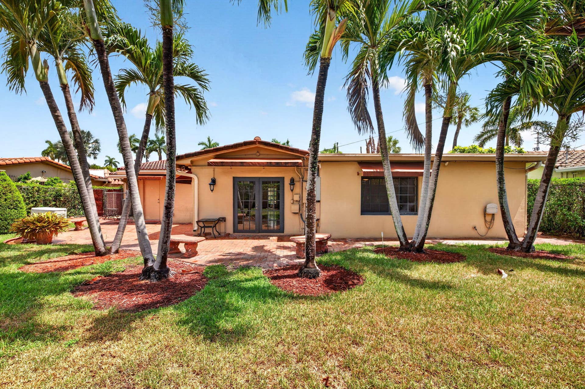2060 Tropic Isle, Lauderdale-By-The-Sea, Lauderdale By The Sea, FL 33062 60-web-or-mls-699A1509