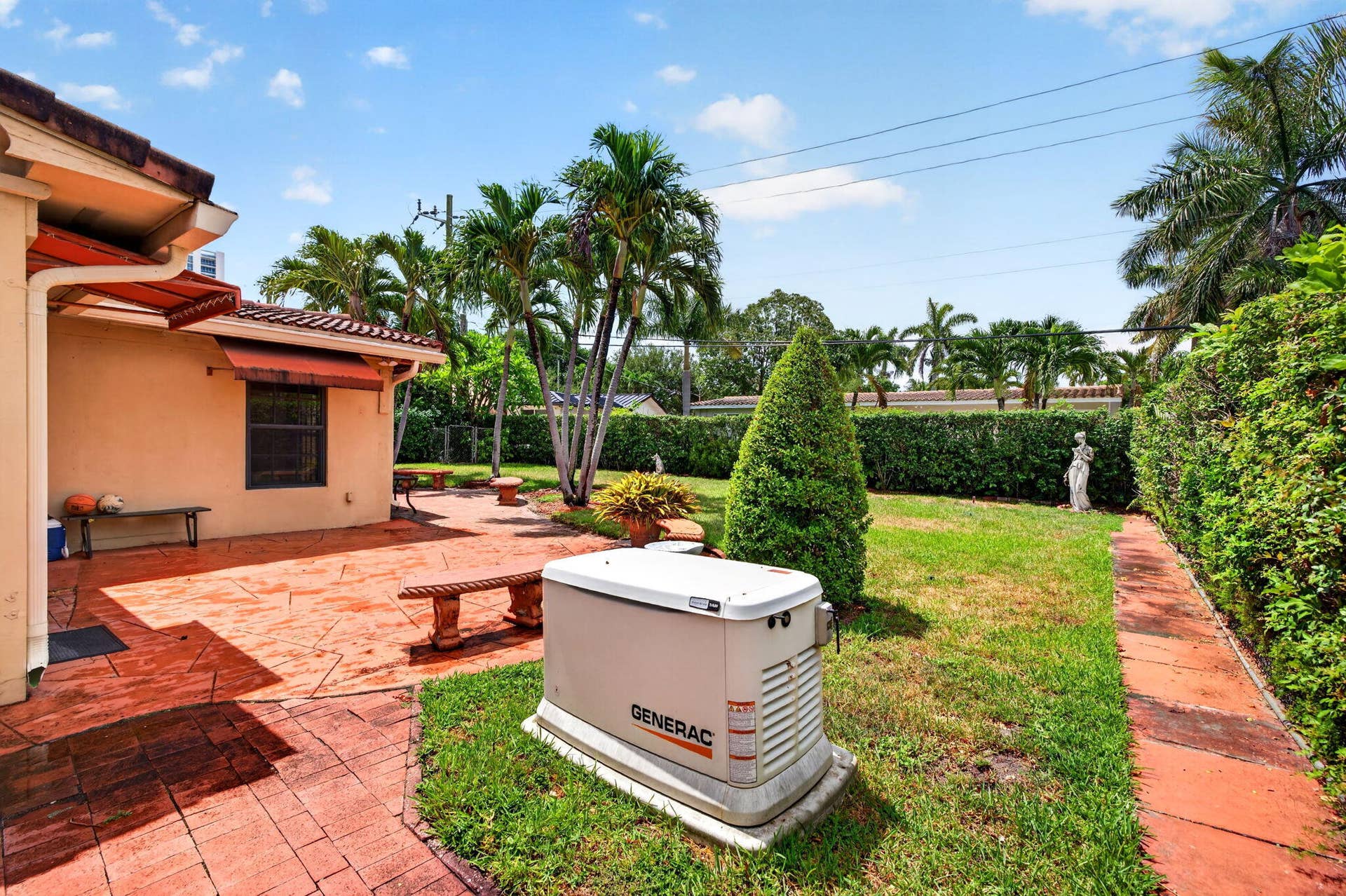 2060 Tropic Isle, Lauderdale-By-The-Sea, Lauderdale By The Sea, FL 33062 63-web-or-mls-699A1524