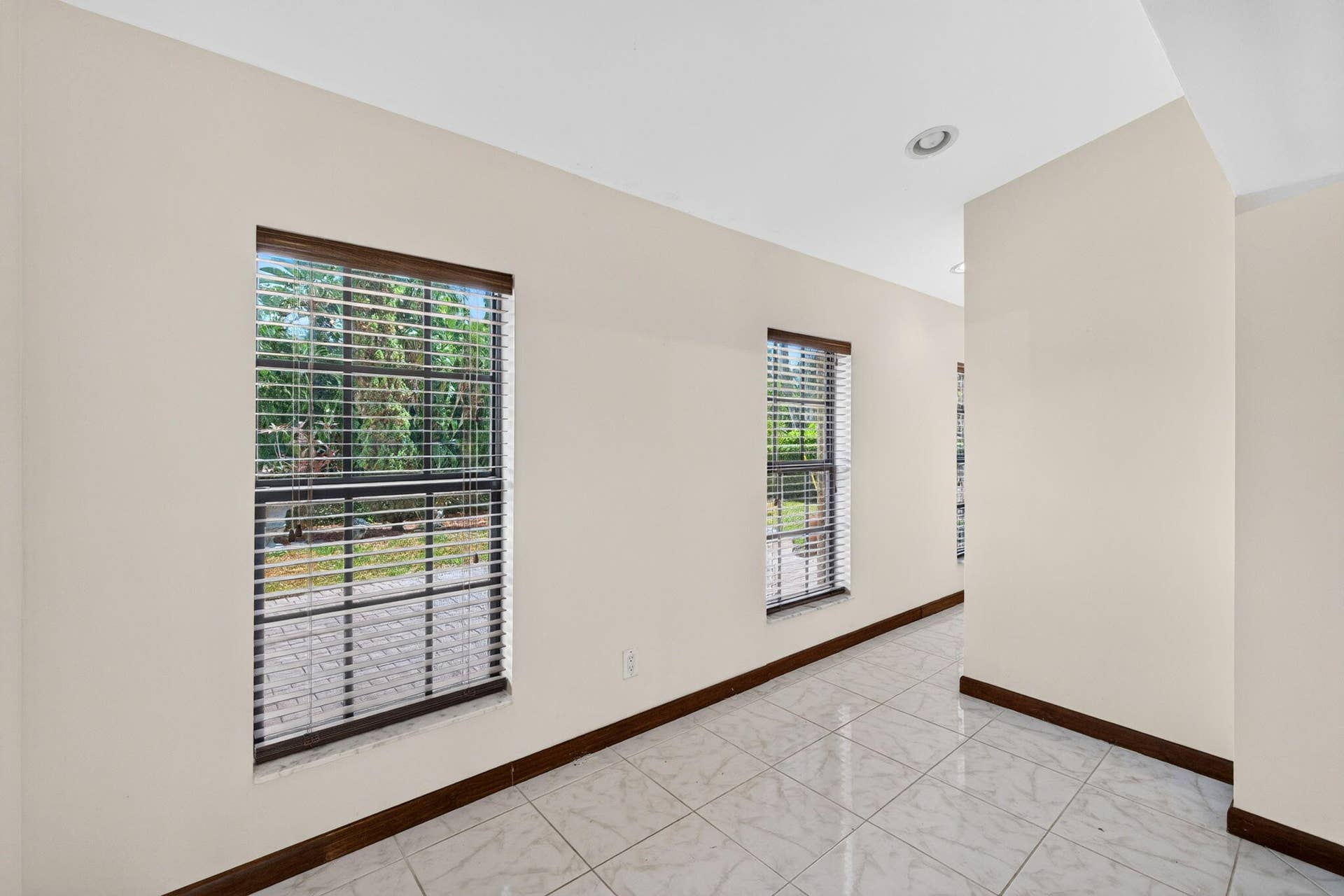 2060 Tropic Isle, Lauderdale-By-The-Sea, Lauderdale By The Sea, FL 33062 39-web-or-mls-699A1825