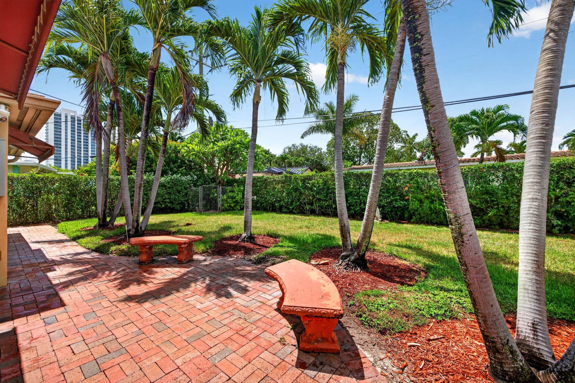 2060 Tropic Isle, Lauderdale-By-The-Sea, Lauderdale By The Sea, FL 33062 69-web-or-mls-699A1571
