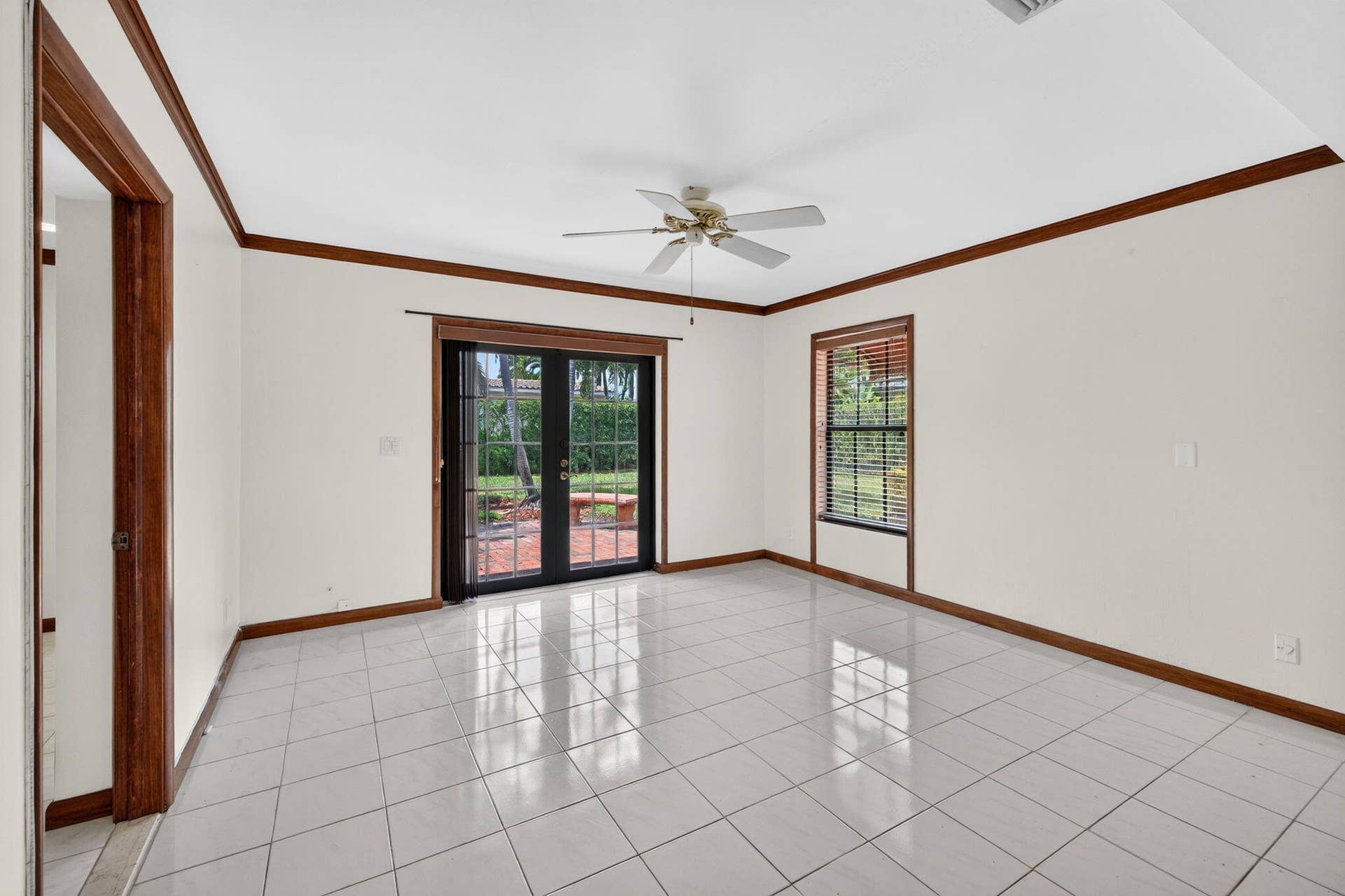 2060 Tropic Isle, Lauderdale-By-The-Sea, Lauderdale By The Sea, FL 33062 13-web-or-mls-699A1619