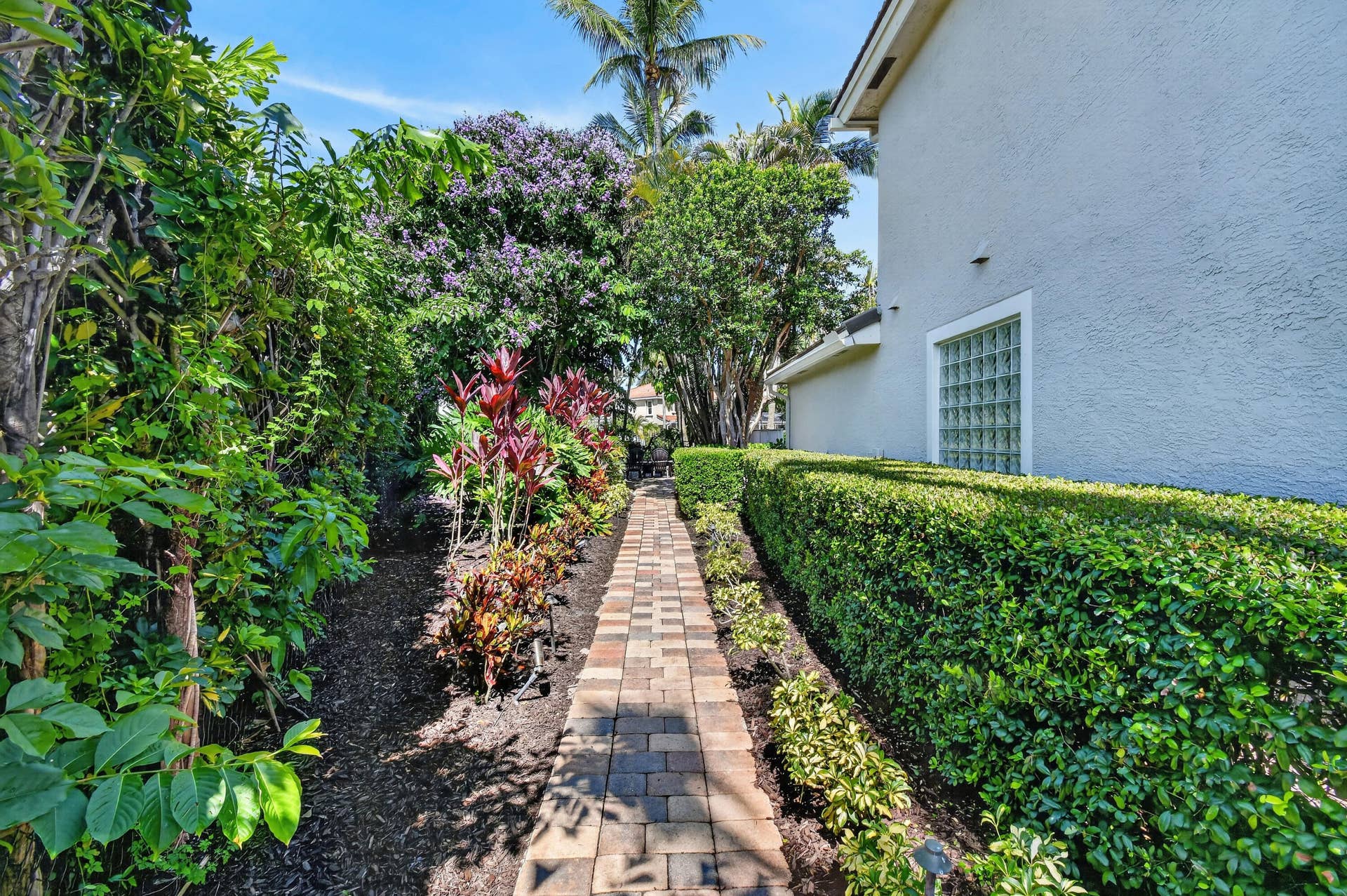 276 Swan Lane, Jupiter, FL 33458 276SwanLane(75)
