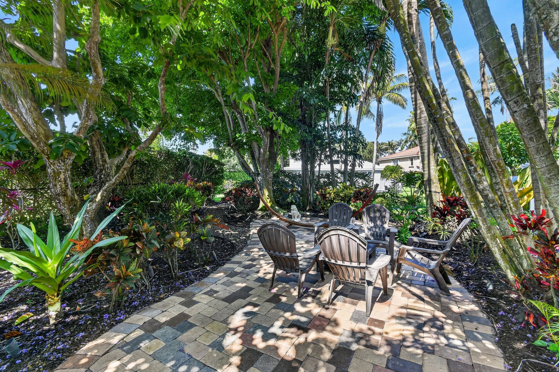 276 Swan Lane, Jupiter, FL 33458 Large Left Backyard