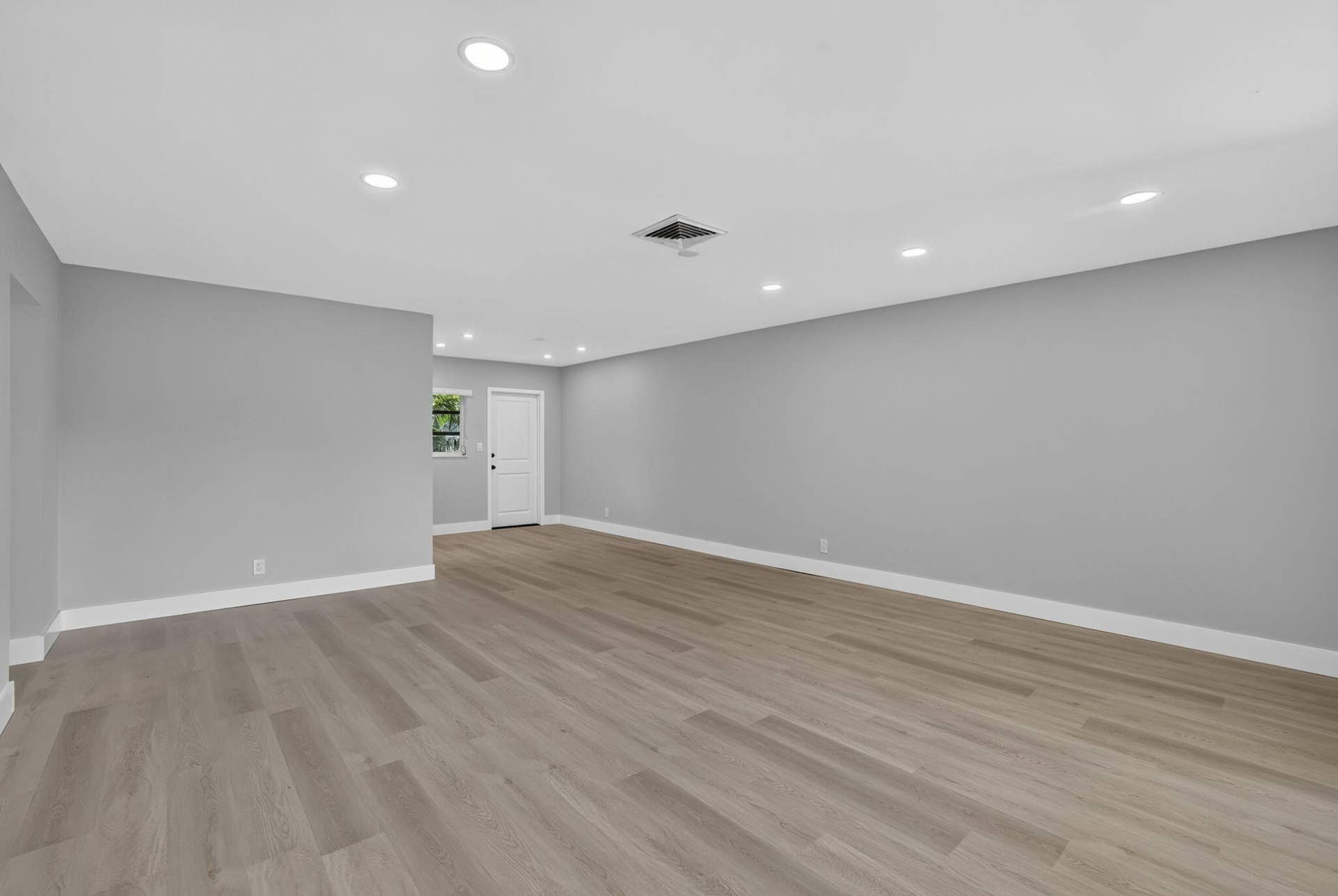 2755 NE 28th Avenue, #E2, Lighthouse Point, Lighthouse Point, FL 33064 1-web-or-mls-8I8A0841