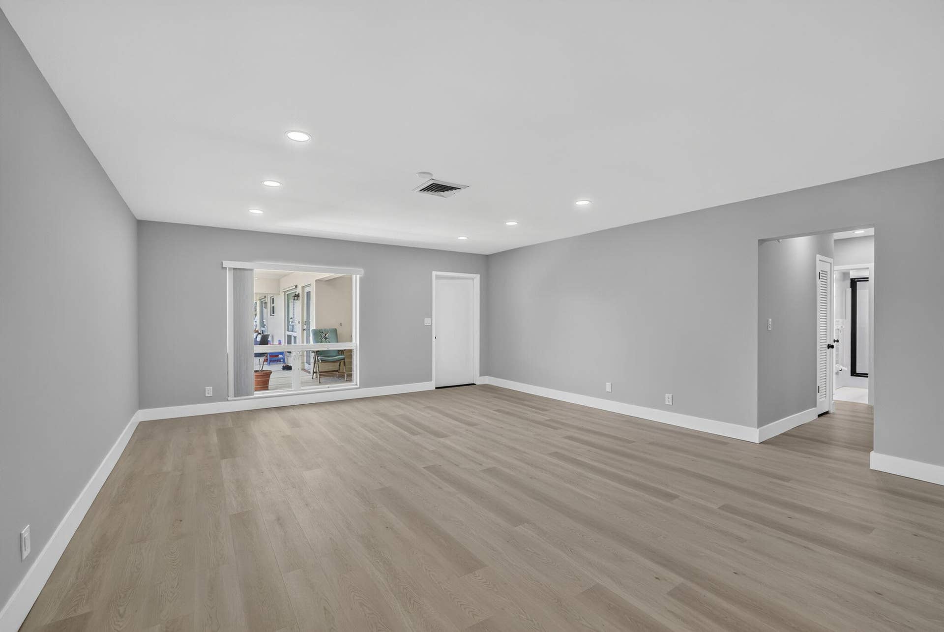 2755 NE 28th Avenue, #E2, Lighthouse Point, Lighthouse Point, FL 33064 4-web-or-mls-8I8A0857