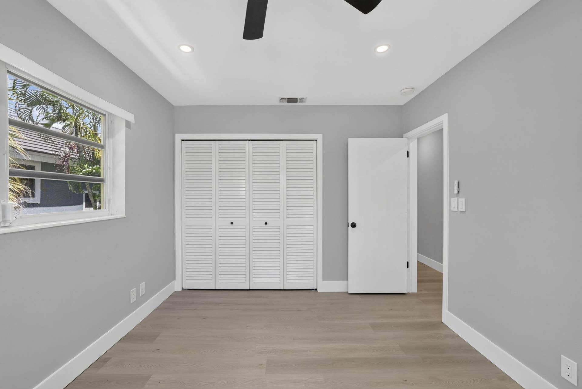 2755 NE 28th Avenue, #E2, Lighthouse Point, Lighthouse Point, FL 33064 13-web-or-mls-8I8A0896