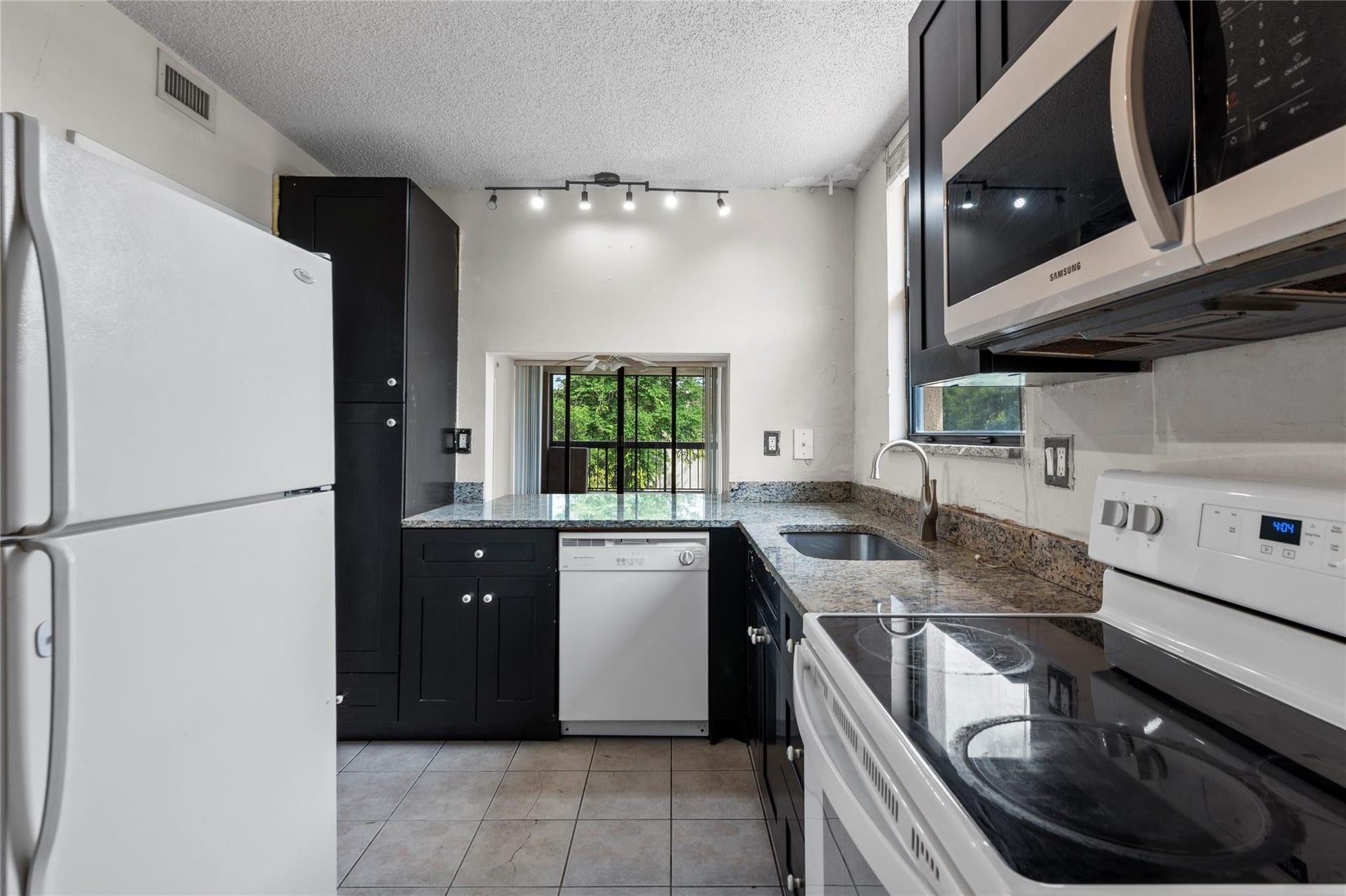 8429 Forest Hills Drive, #304, Coral Springs, Coral Springs, FL 33065 Photo 5