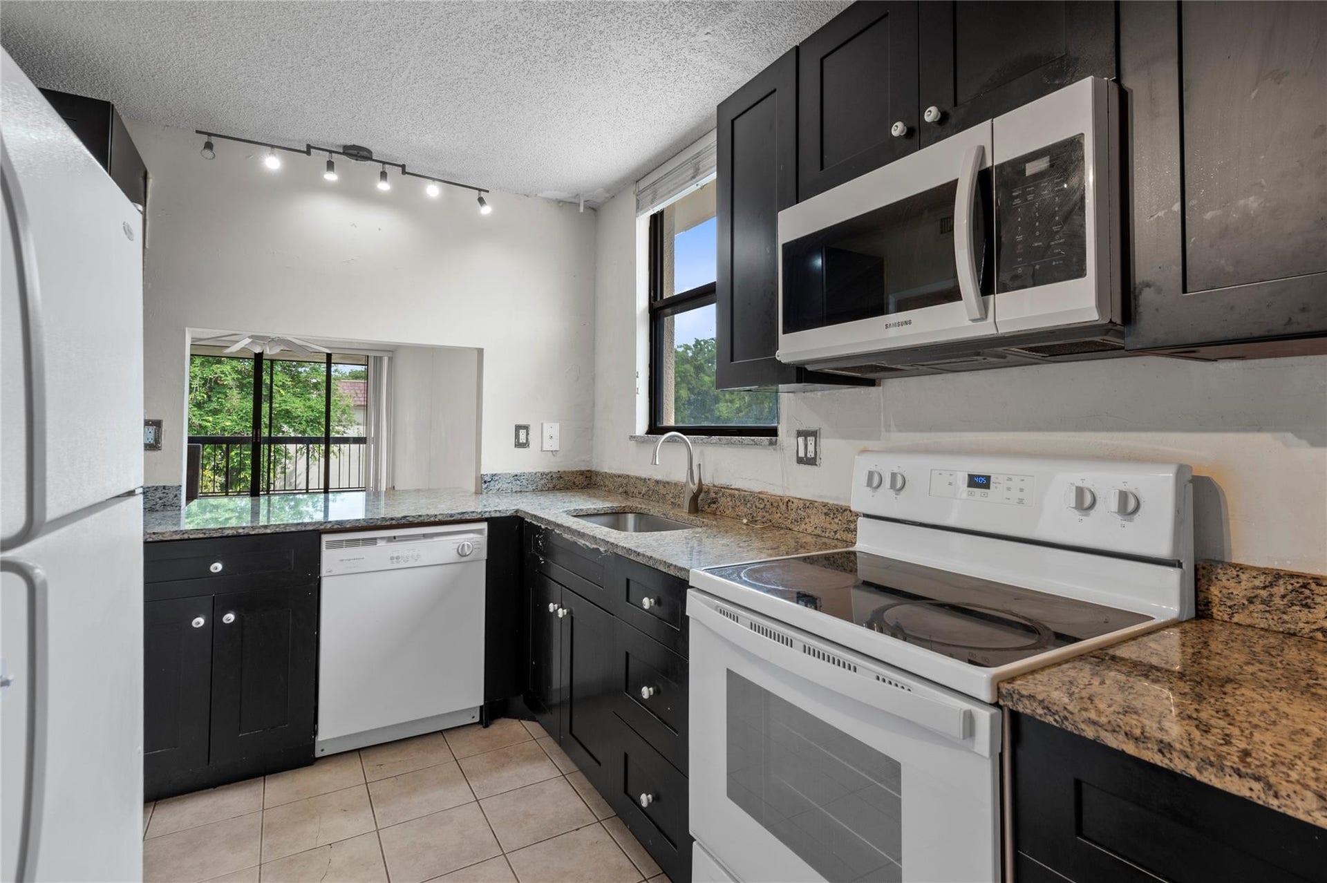 8429 Forest Hills Drive, #304, Coral Springs, Coral Springs, FL 33065 Photo 3