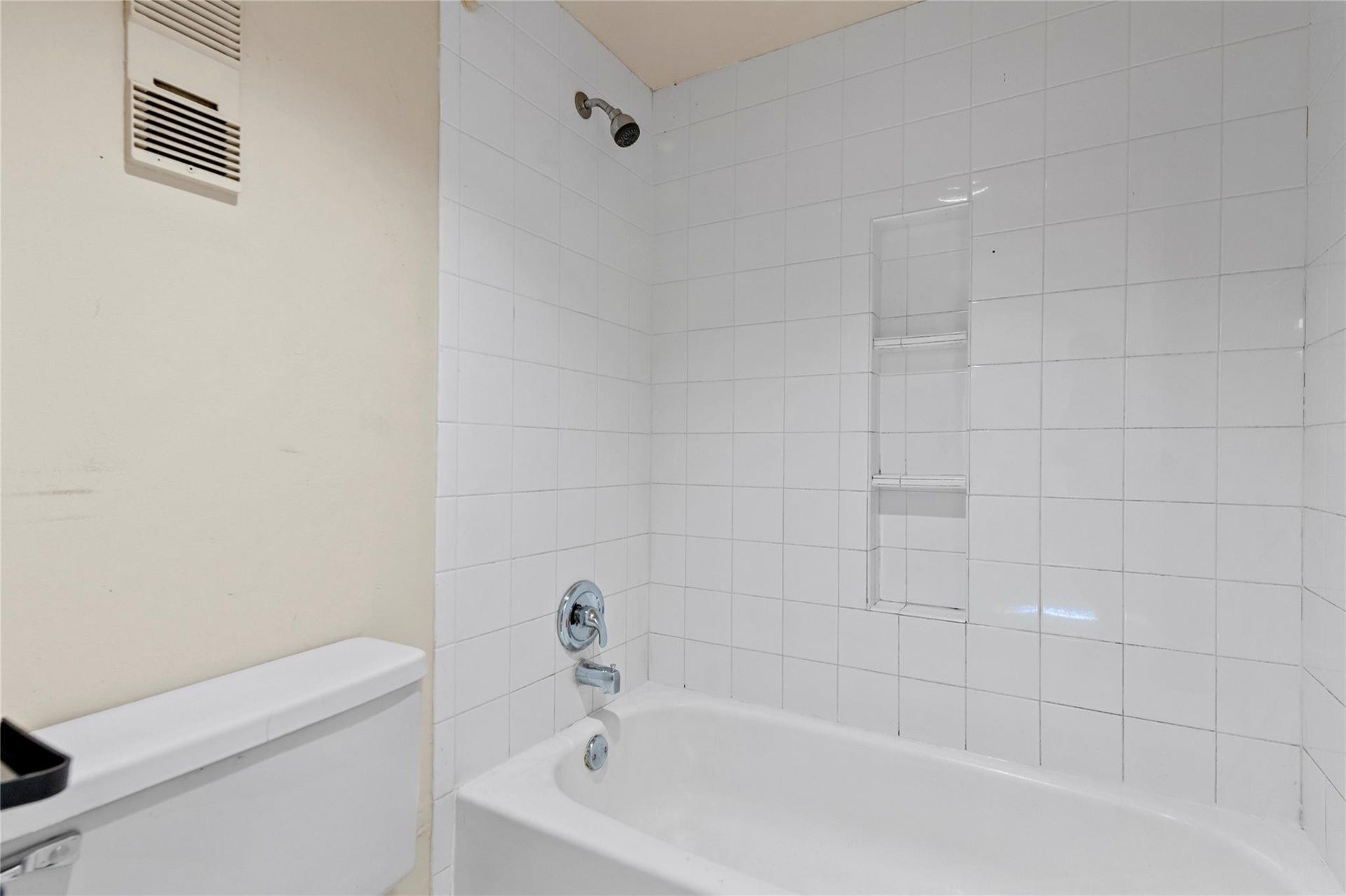 8429 Forest Hills Drive, #304, Coral Springs, Coral Springs, FL 33065 Photo 12